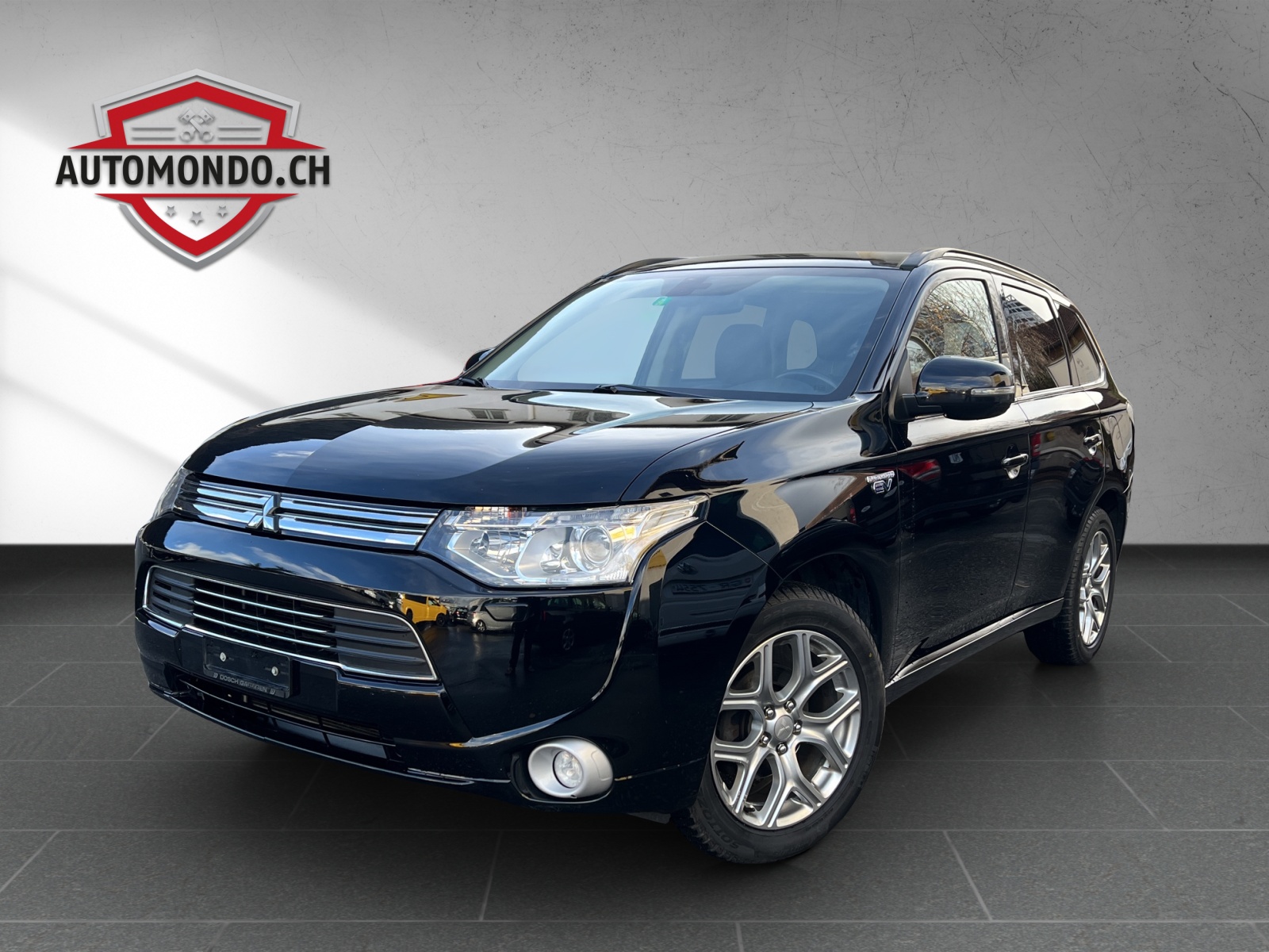 MITSUBISHI Outlander 2.0 PHEV Navigator eAssist-image-0