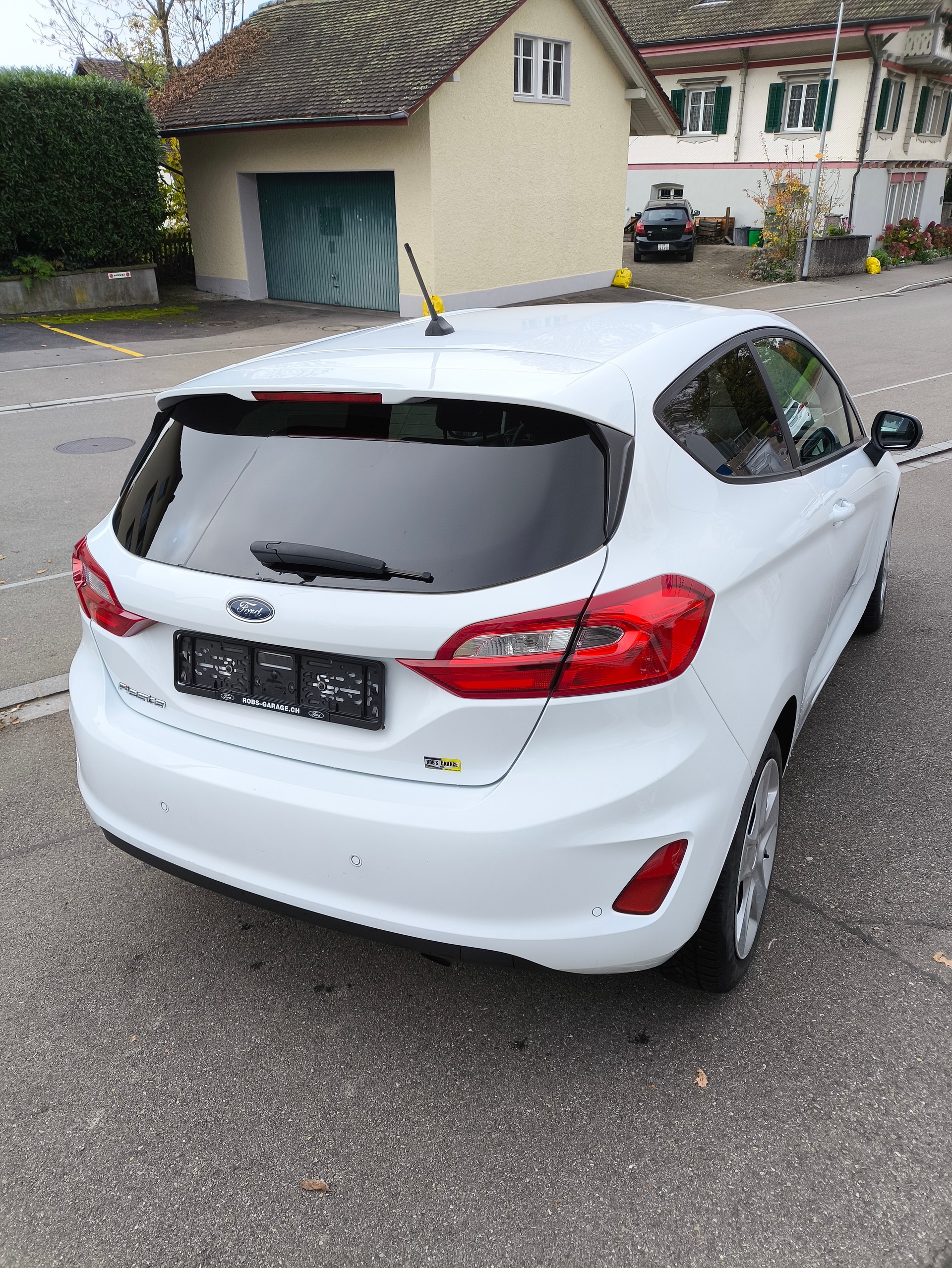 FORD Fiesta 1.0 SCTi Trend-image-2
