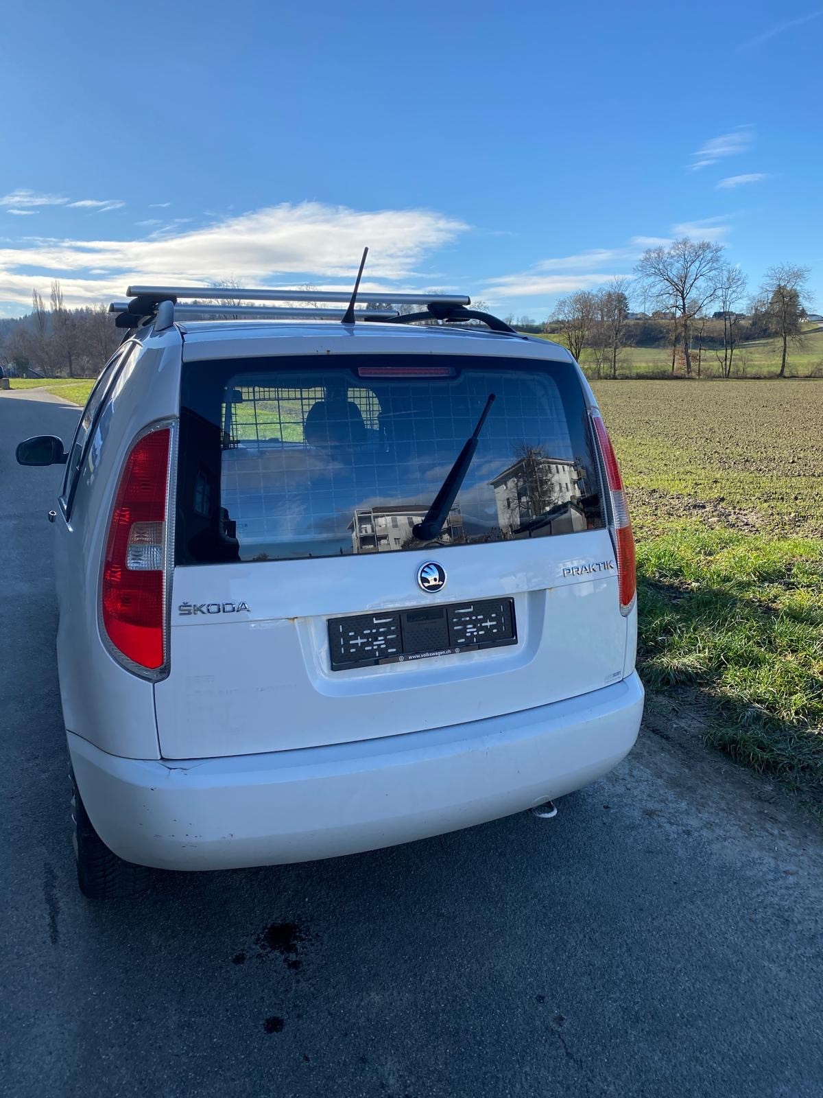 SKODA Praktik 1.2 HTP-image-1
