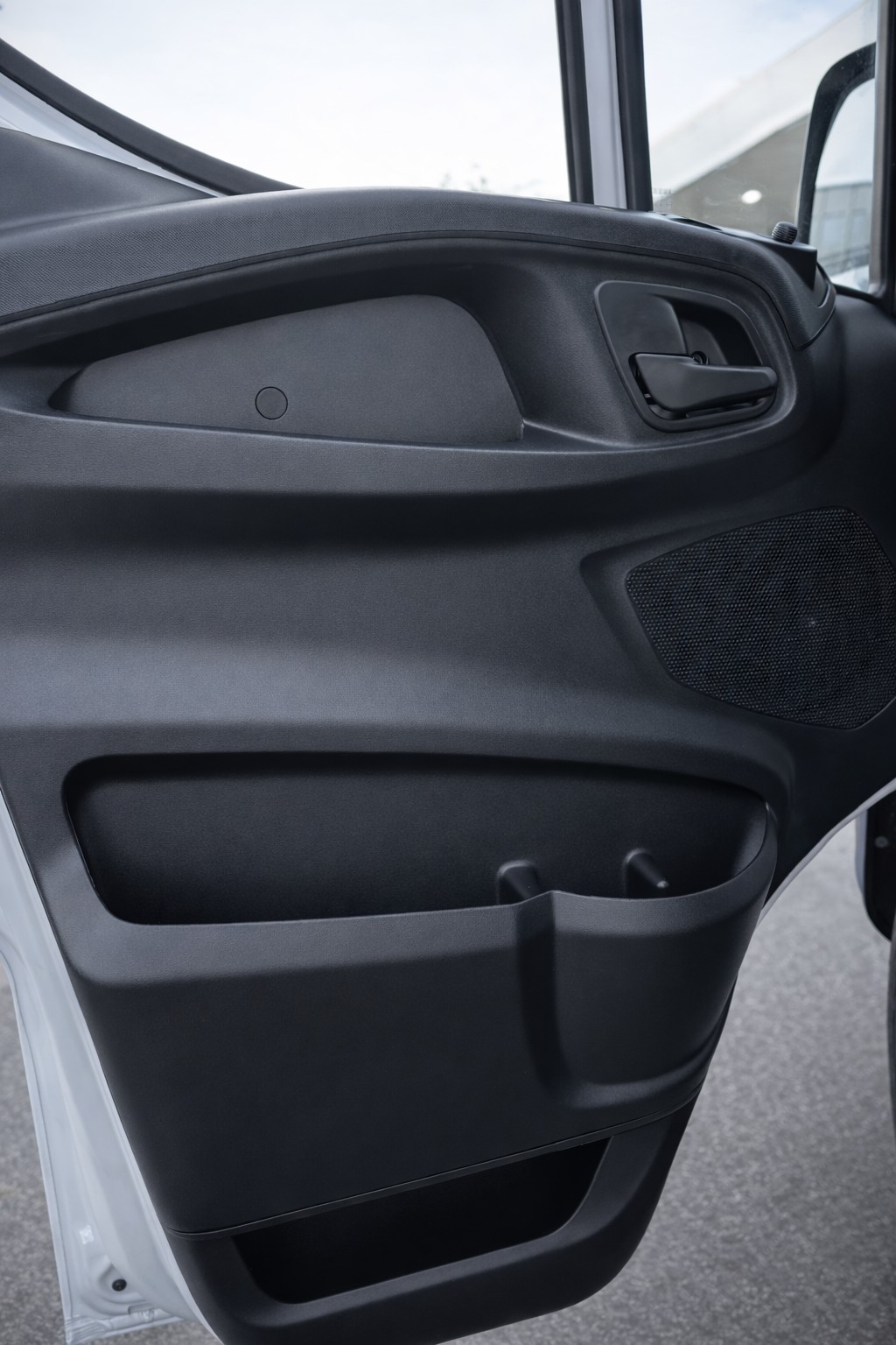IVECO 35 S 16H A8 "caisse déménageuse"-image-12