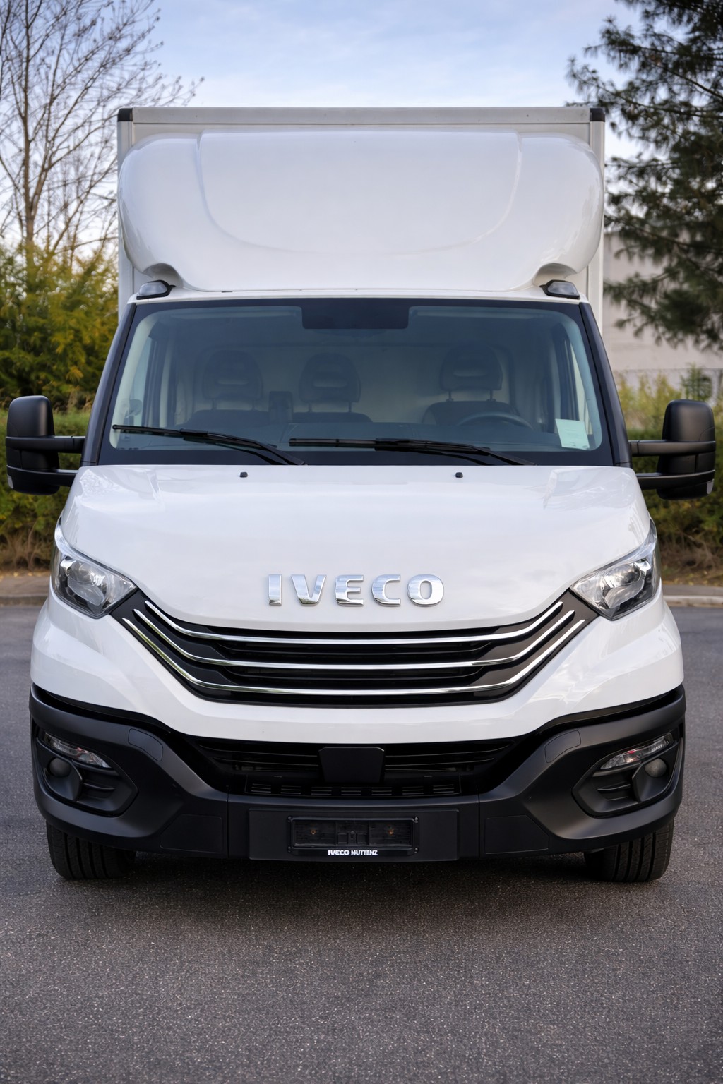 IVECO 35 S 16H A8 "caisse déménageuse"-image-1