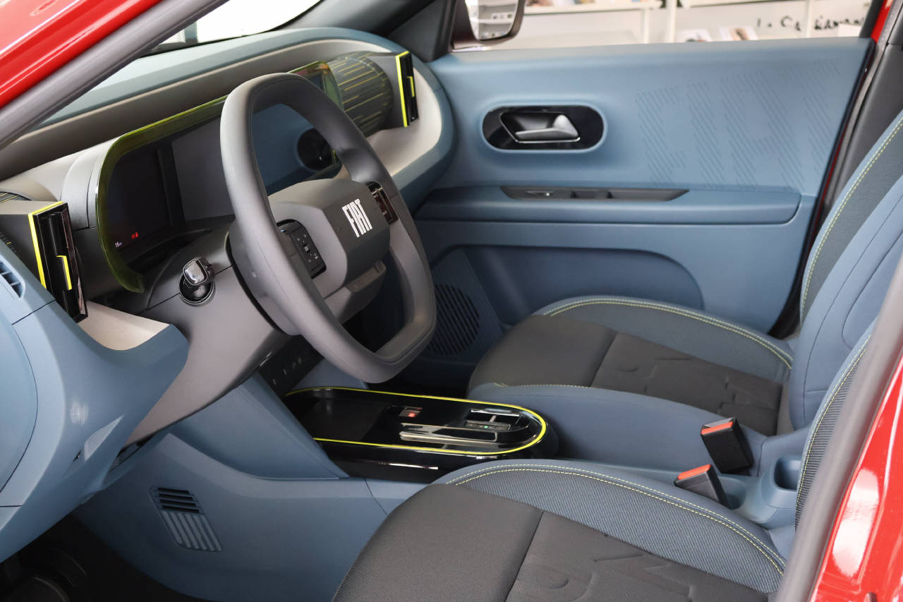 FIAT Grande Panda Red-image-9