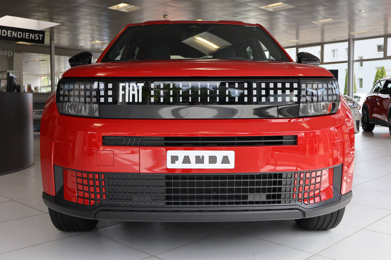 FIAT Grande Panda Red-image-0
