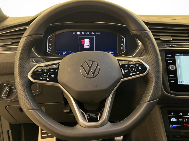 VW Tiguan Allspace 2.0 TDI R-Line-image-5