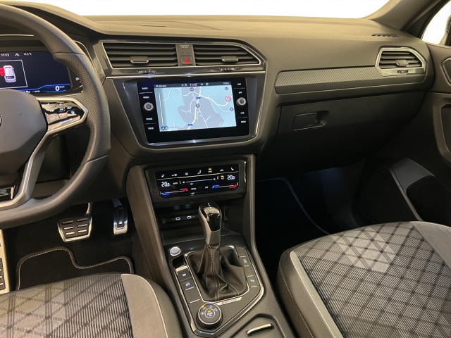 VW Tiguan Allspace 2.0 TDI R-Line-image-7