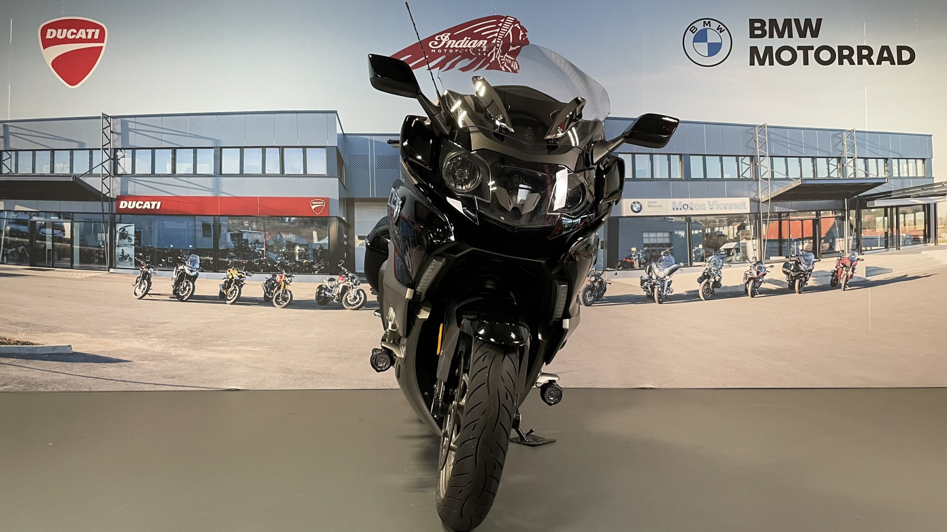 BMW K 1600 GTL-showroom-element-1