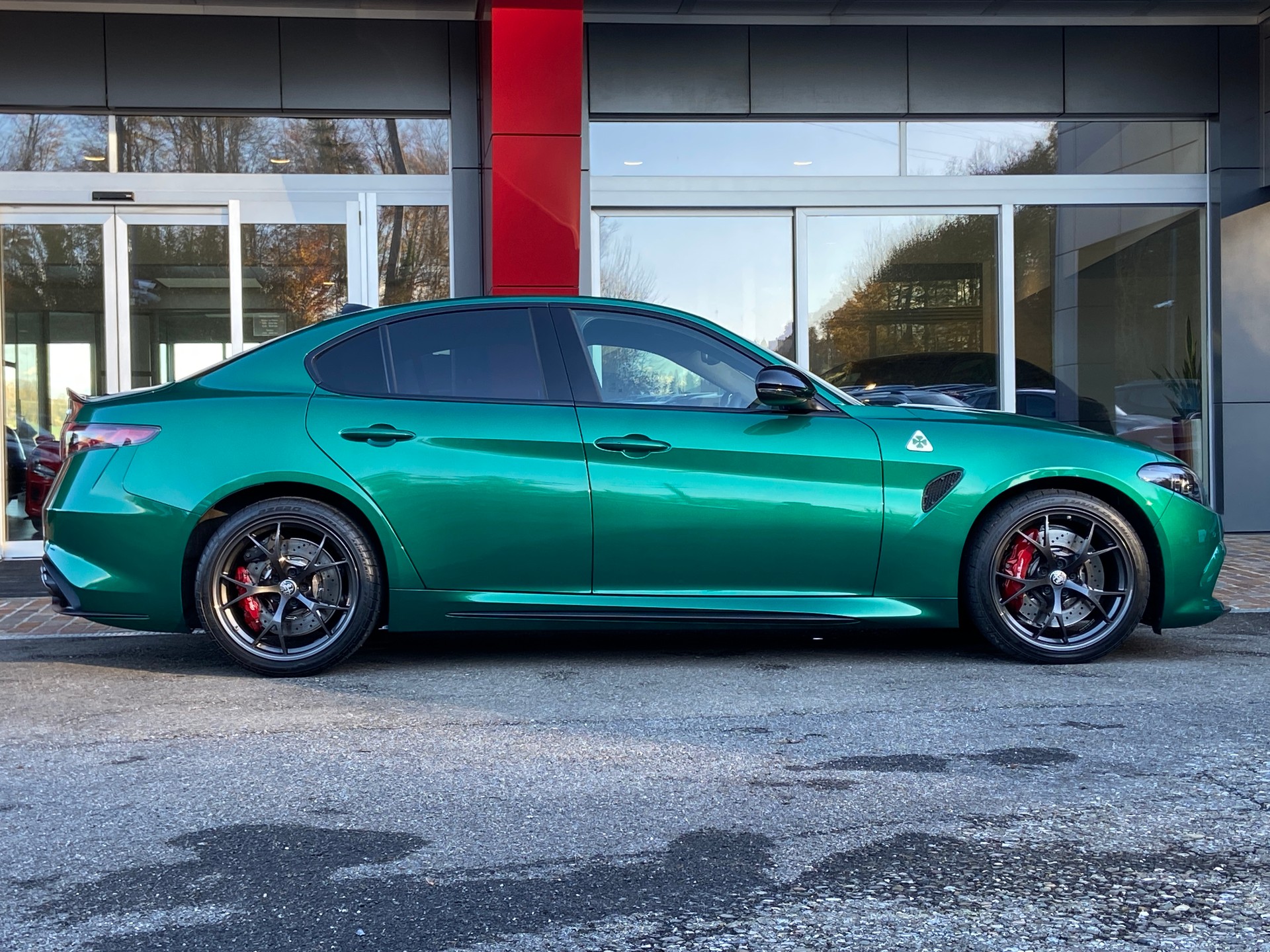 ALFA ROMEO Giulia 2.9 V6 Quadrifoglio Carbon Sport-image-17