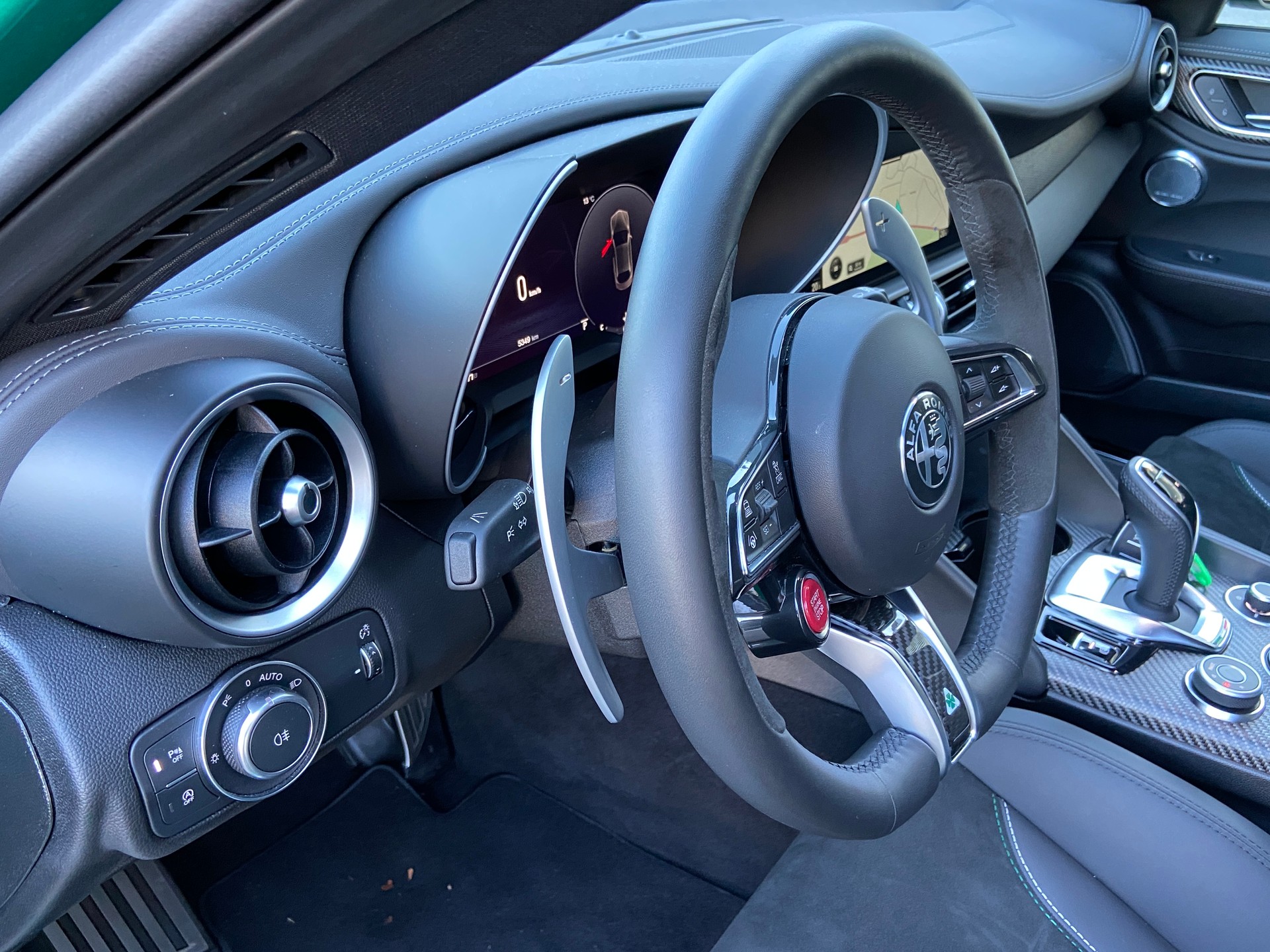 ALFA ROMEO Giulia 2.9 V6 Quadrifoglio Carbon Sport-image-11
