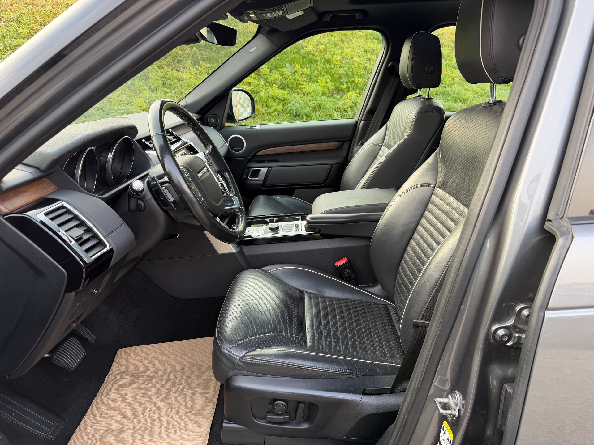 LAND ROVER Discovery 3.0 TD6 HSE Automatic-image-7