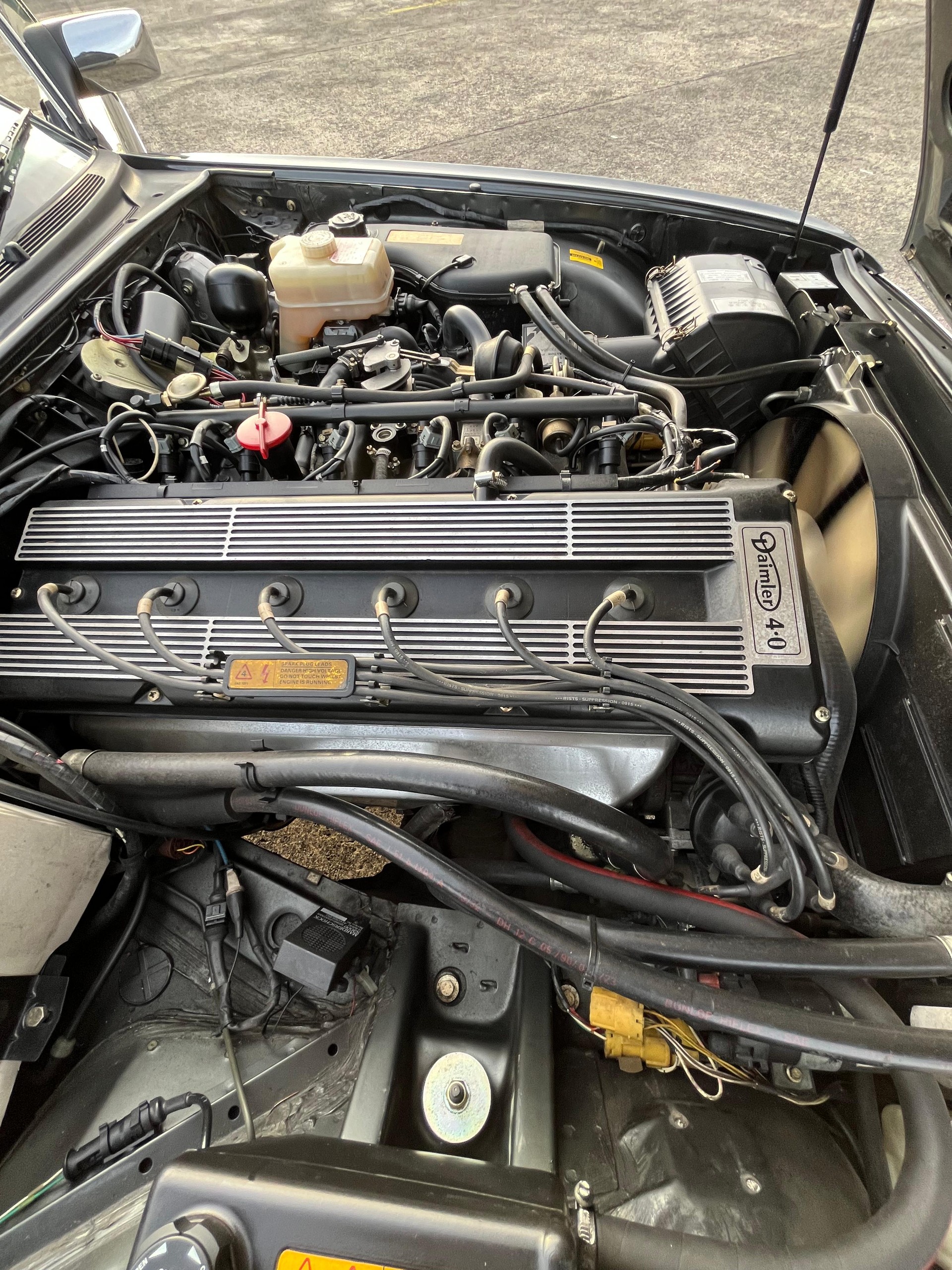 DAIMLER SIX 4.0-image-8