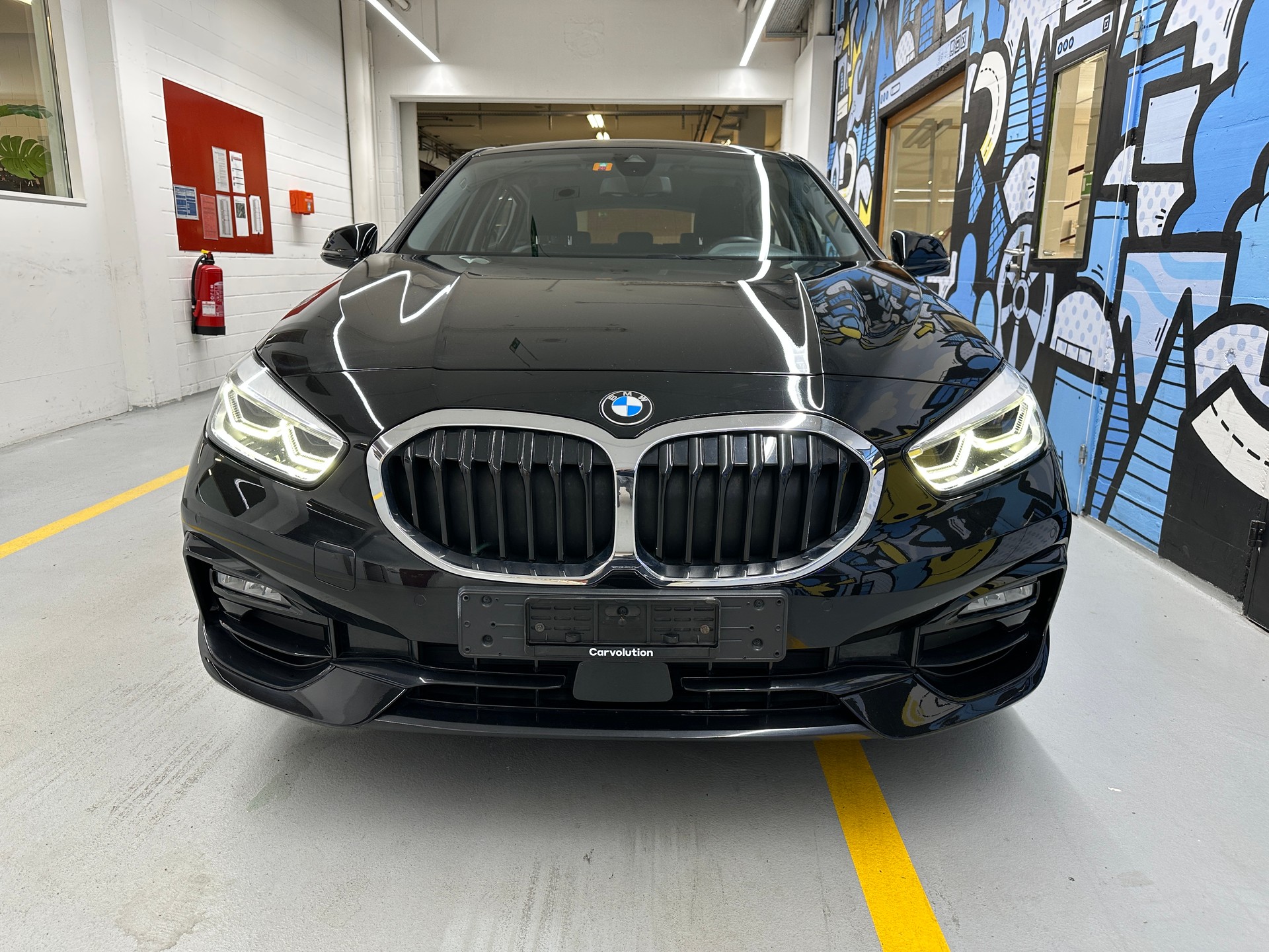 BMW 118i Sport Line Steptronic-image-1