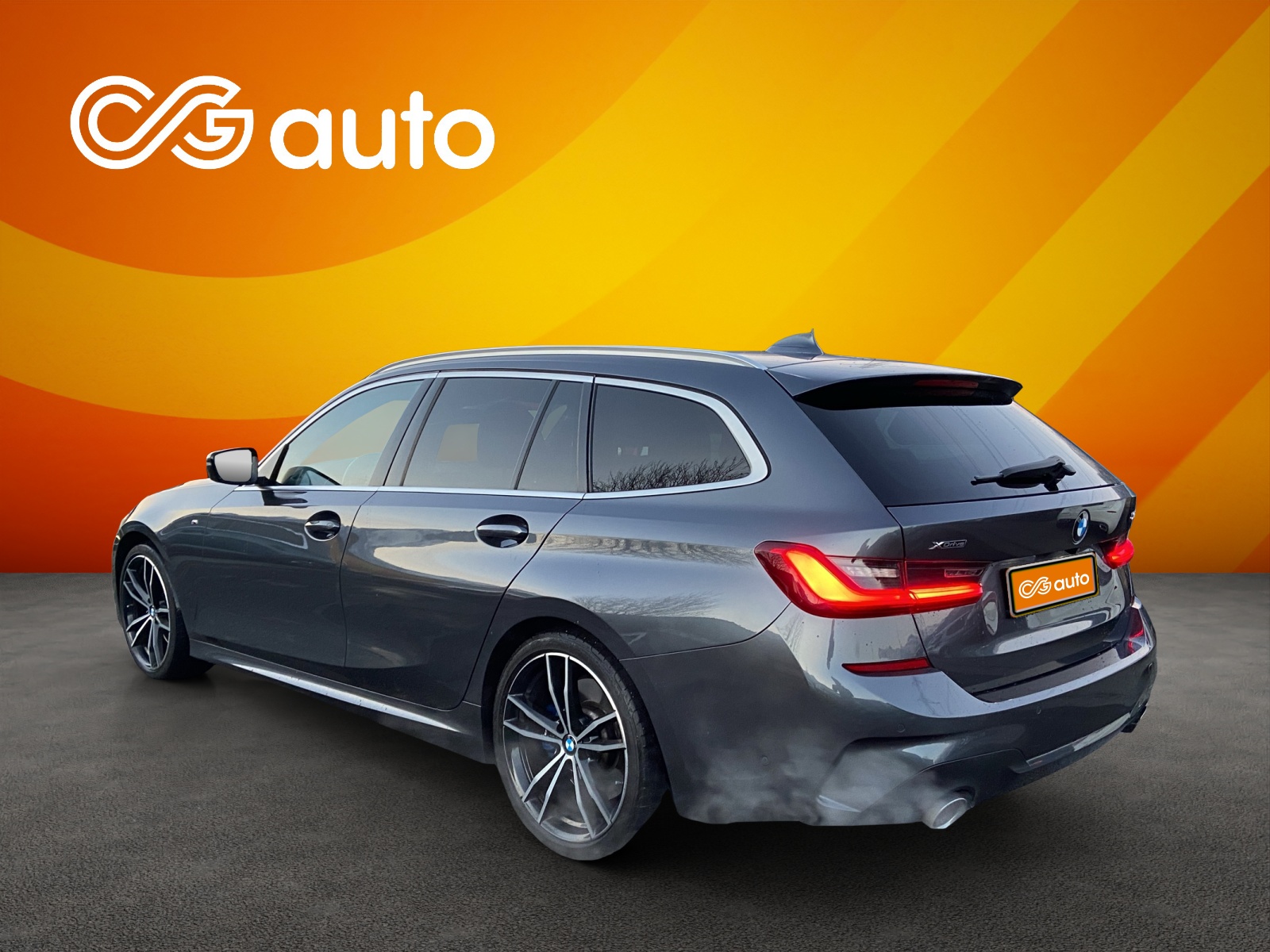 BMW 330i Touring xDrive Steptronic M Sport-image-5