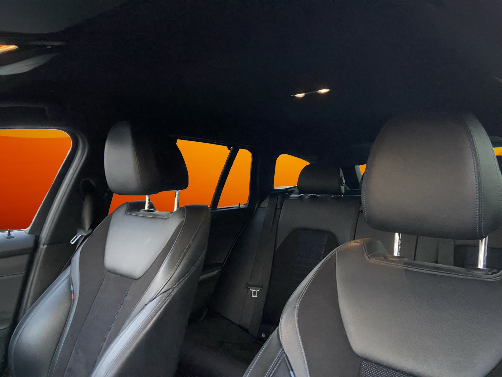 BMW 330i Touring xDrive Steptronic M Sport-image-11