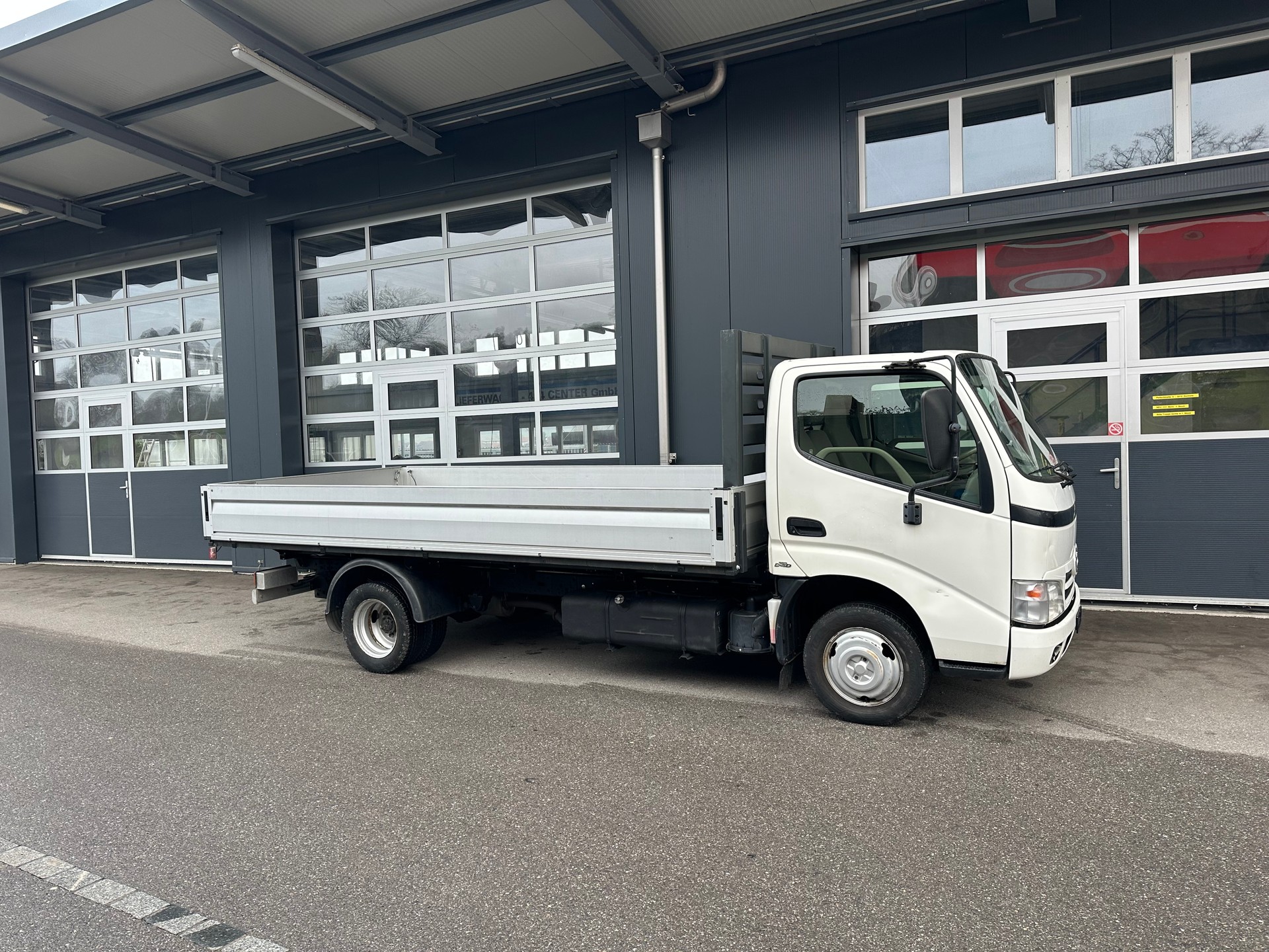 TOYOTA Dyna 150 MWB-image-3