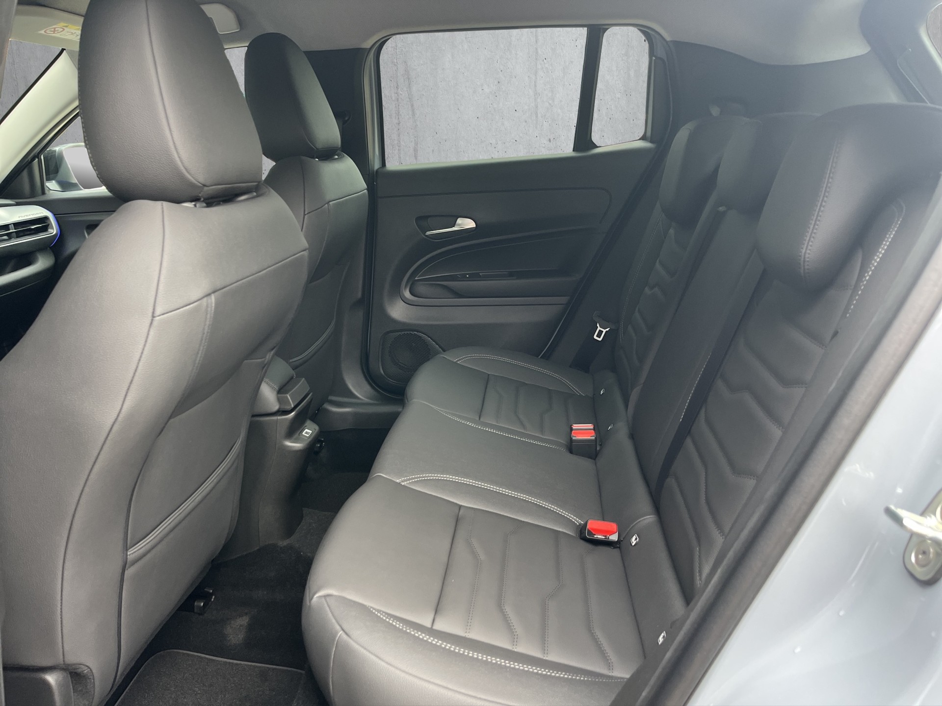 JEEP Avenger 1.2 MHEV Summit-image-12