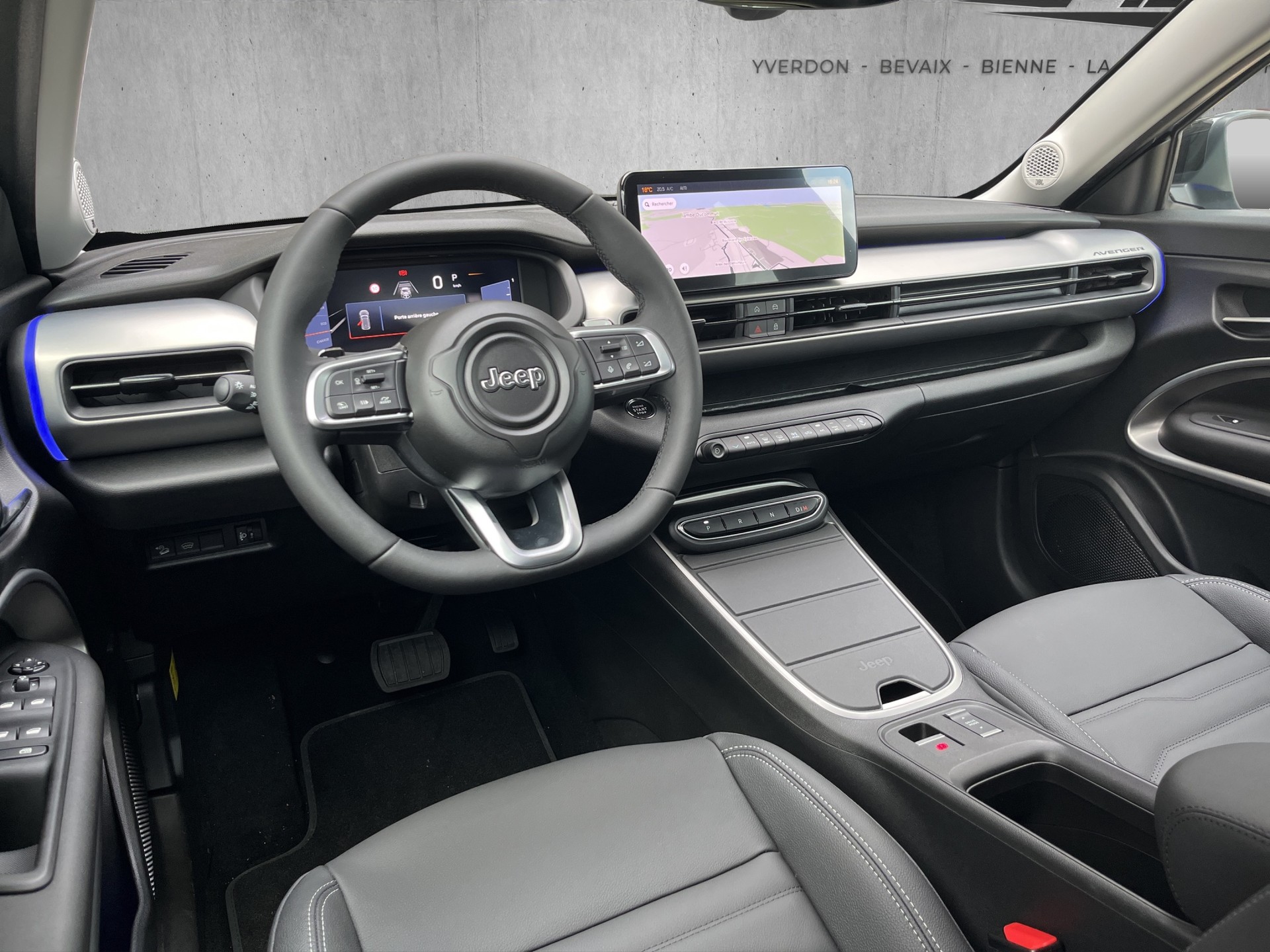 JEEP Avenger 1.2 MHEV Summit-image-9