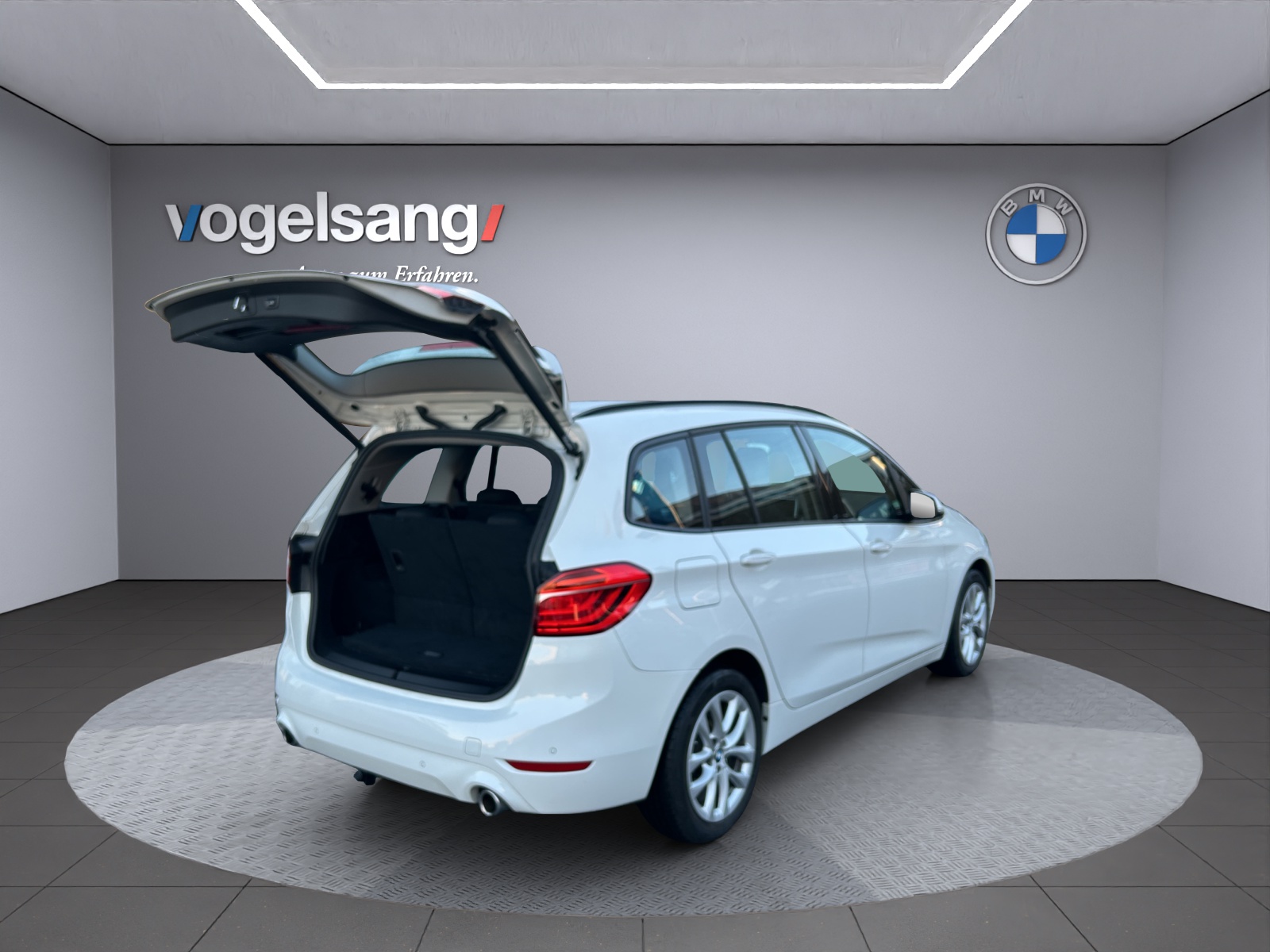 BMW 218d xDrive Gran Tourer Steptronic-image-6
