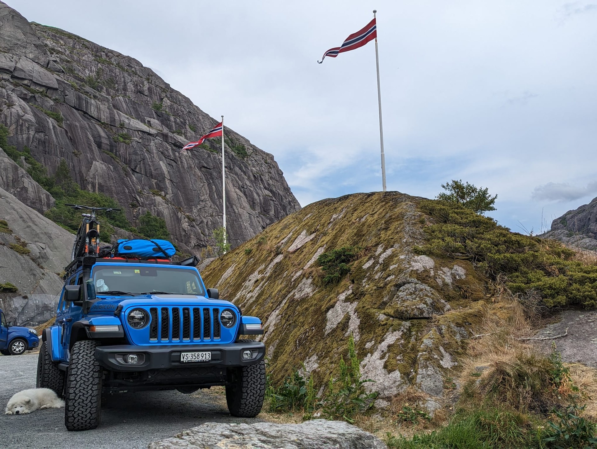 JEEP Wrangler 2.0 PHEV Unlimited Rubicon DT Automatic-image-2