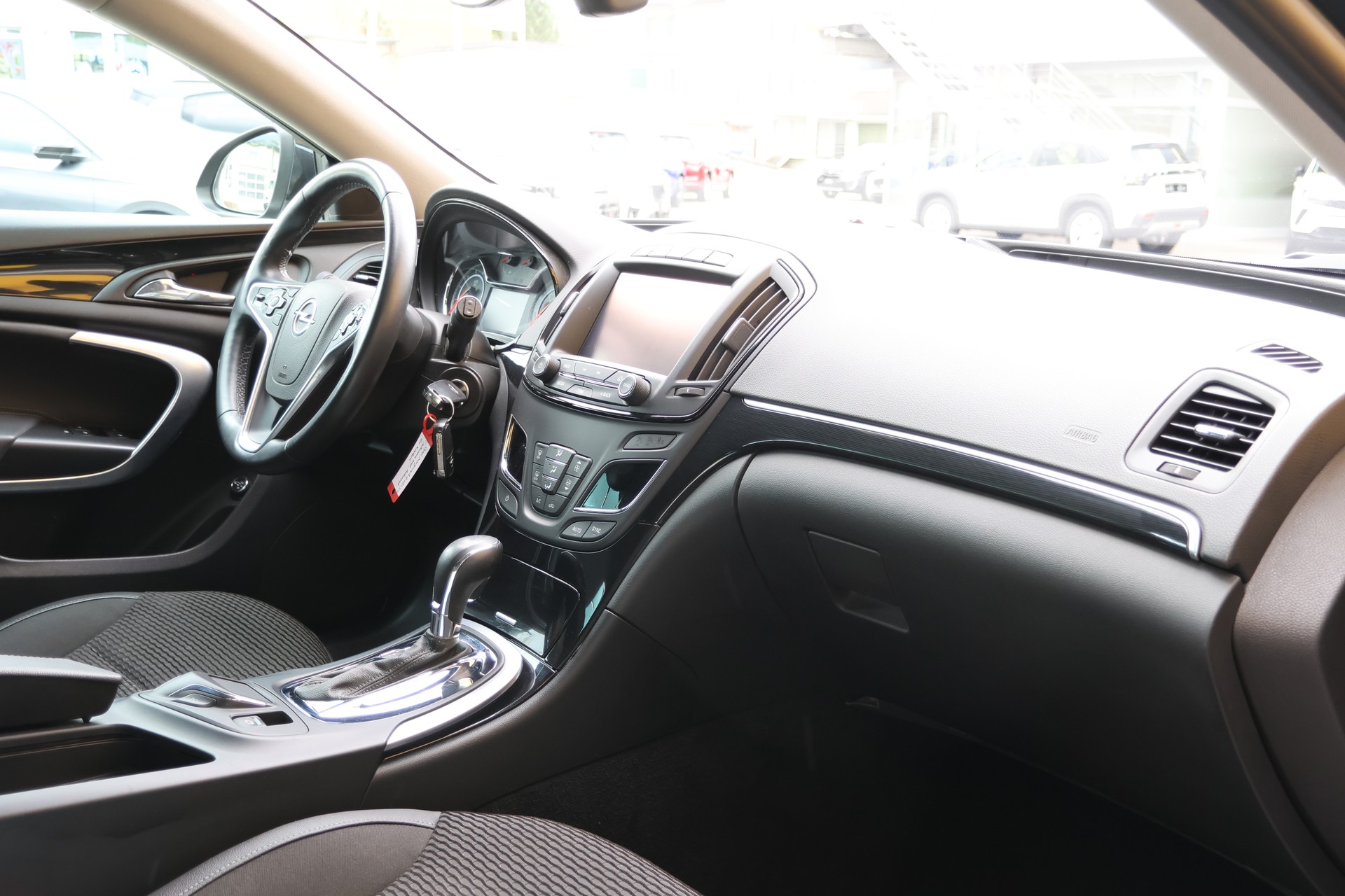 OPEL Insignia Sports Tourer 2.0 CDTI Cosmo Automatic-image-12