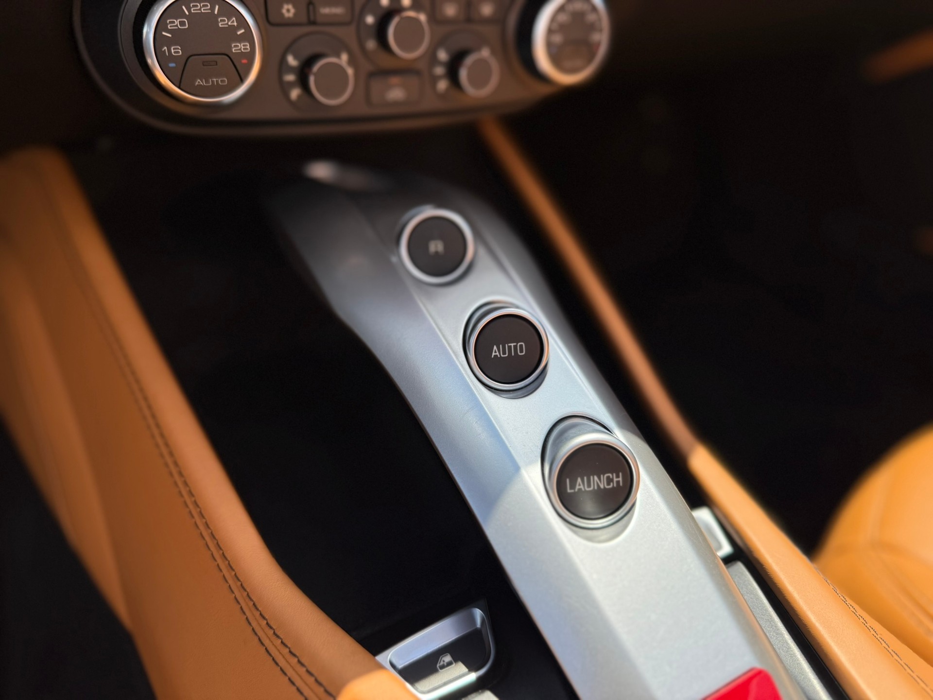 FERRARI California 3.9 V8 T-image-16