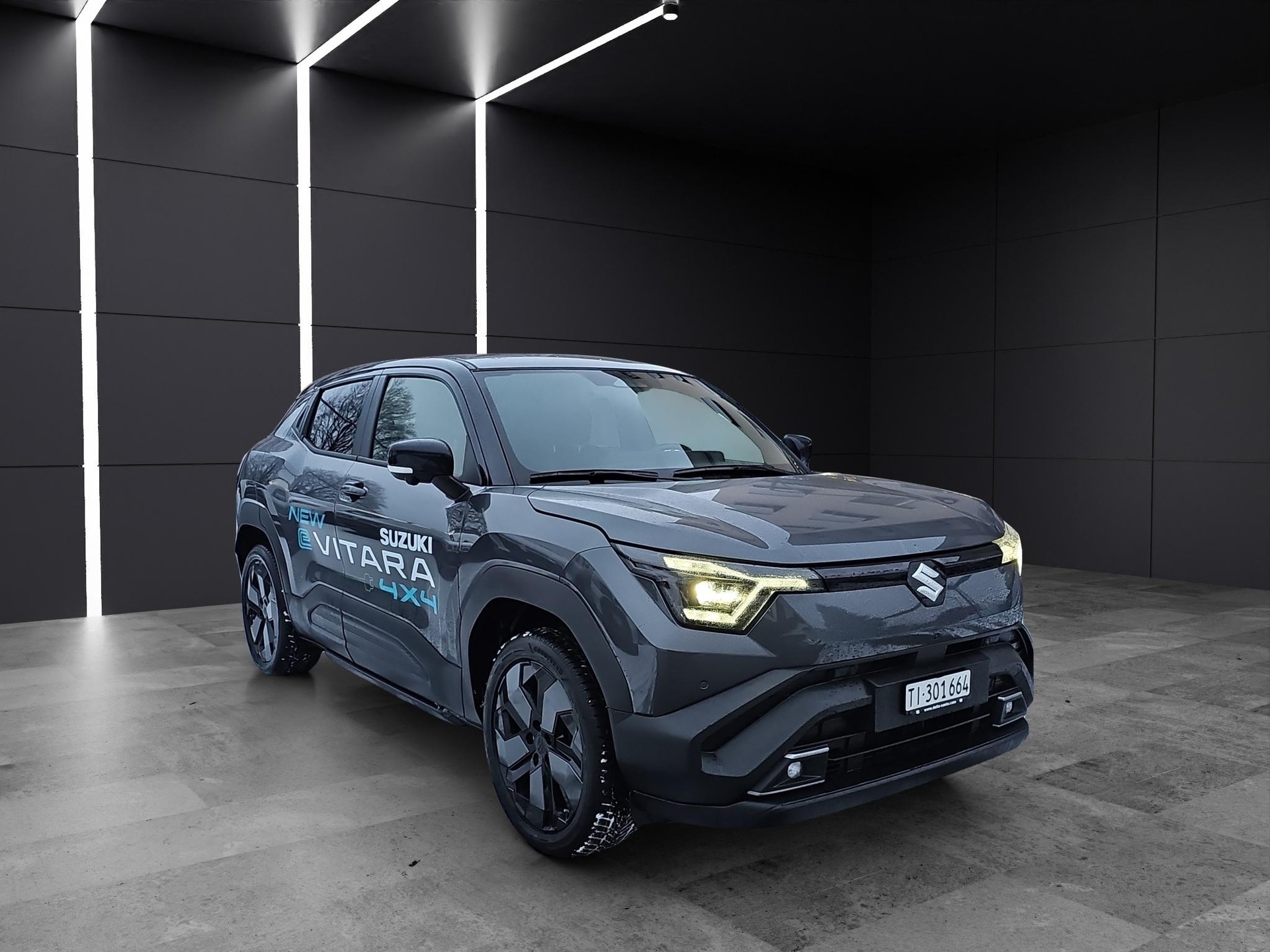 SUZUKI e Vitara Compact Top 4x4-image-6