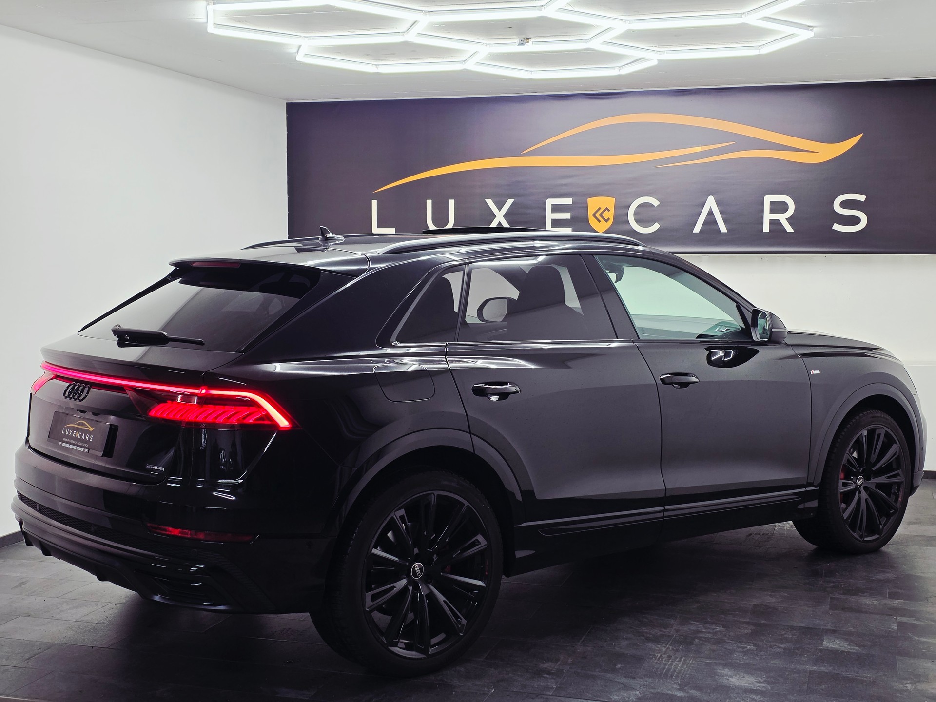 AUDI Q8 60 TFSI e quattro PHEV tiptronic*VOLL-AUSSTATTUNG NP: 153'550*-image-6