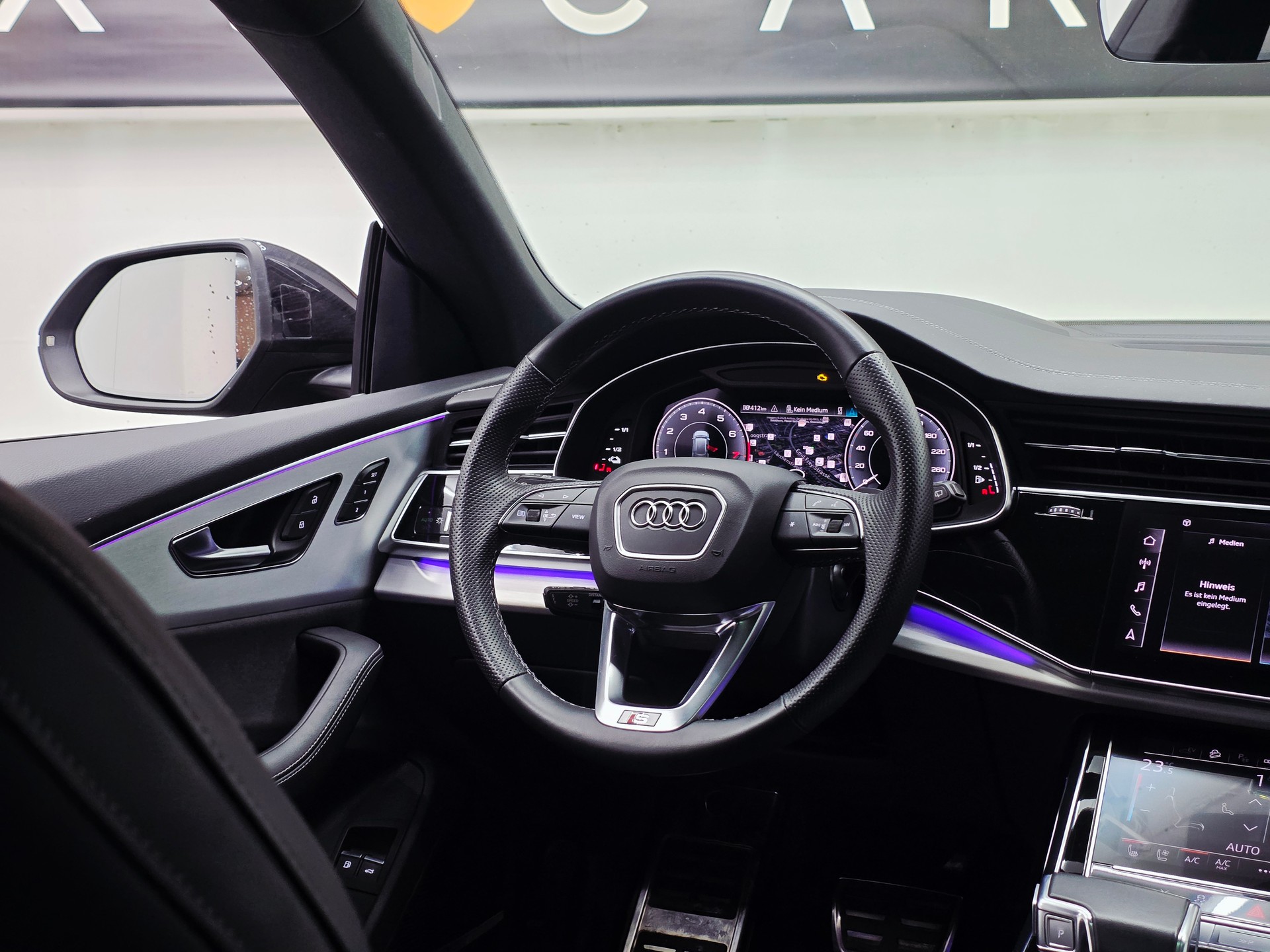 AUDI Q8 60 TFSI e quattro PHEV tiptronic*VOLL-AUSSTATTUNG NP: 153'550*-image-12