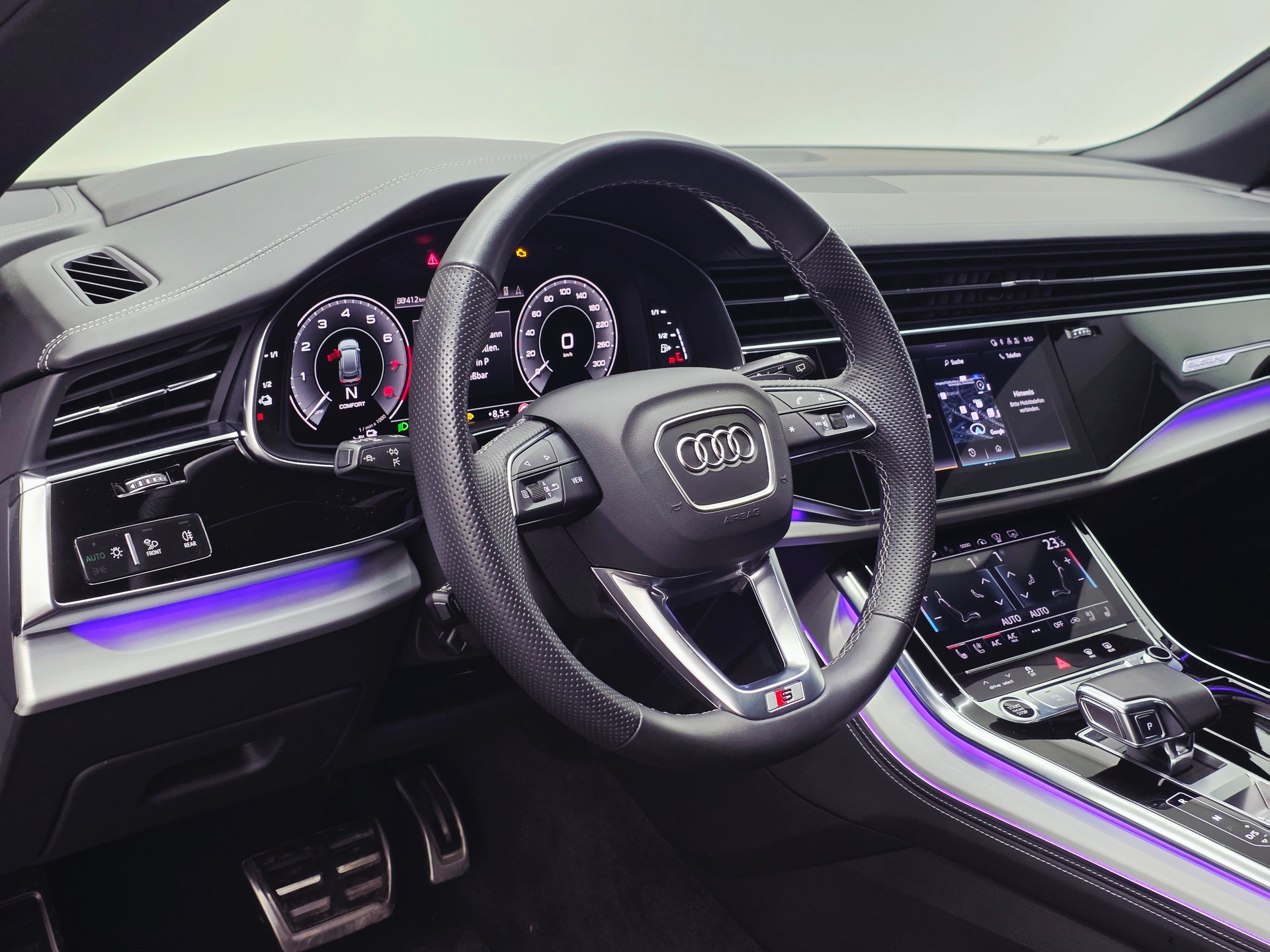 AUDI Q8 60 TFSI e quattro PHEV tiptronic*VOLL-AUSSTATTUNG NP: 153'550*-image-10