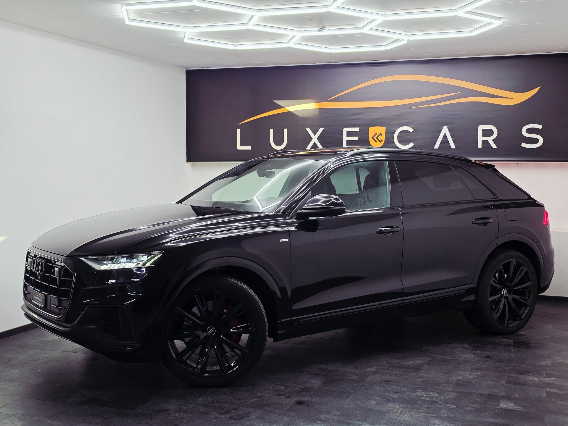 AUDI Q8 60 TFSI e quattro PHEV tiptronic*VOLL-AUSSTATTUNG NP: 153'550*-image-1