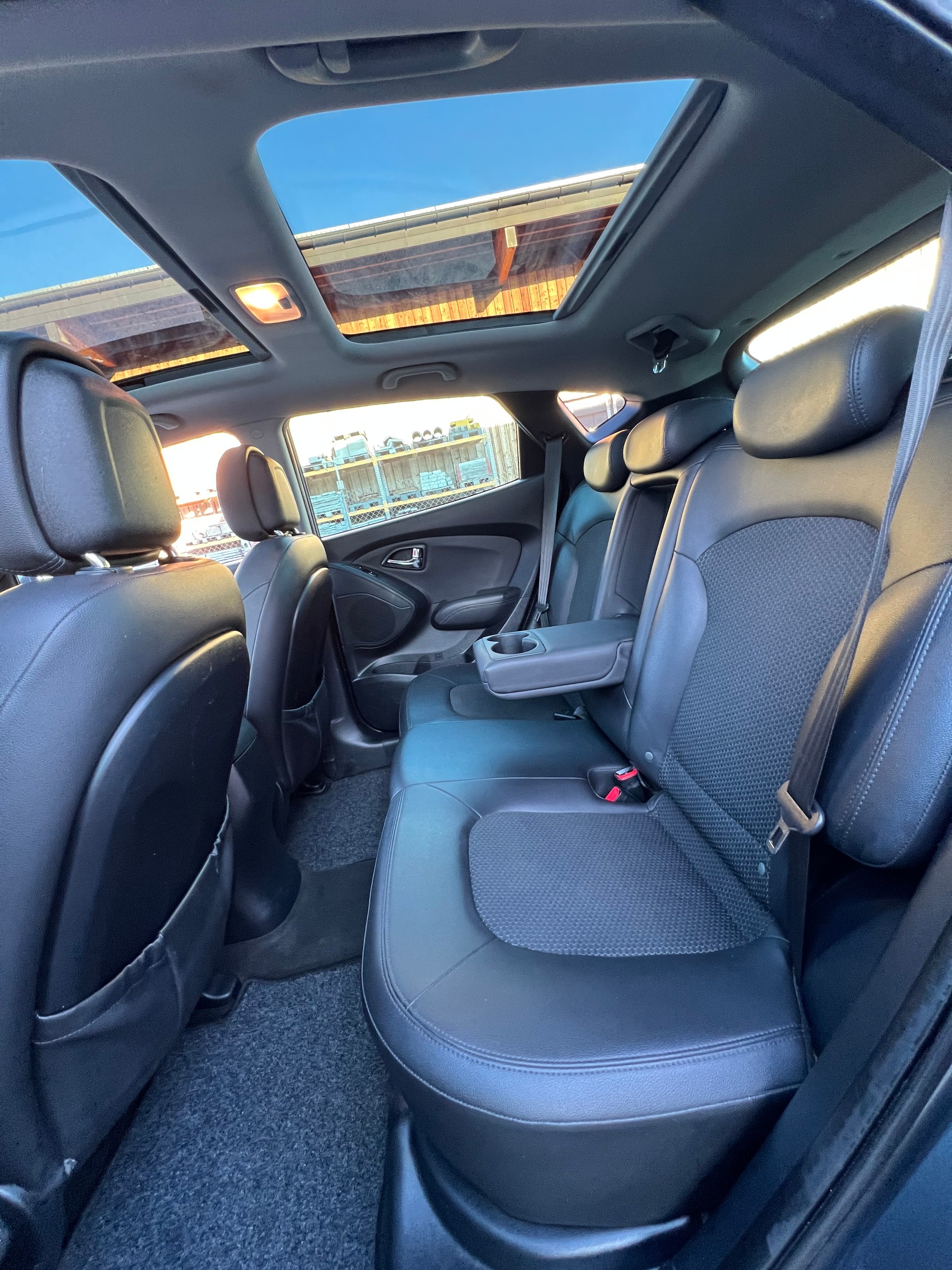 HYUNDAI iX 35 2.0 Premium 4WD-image-10