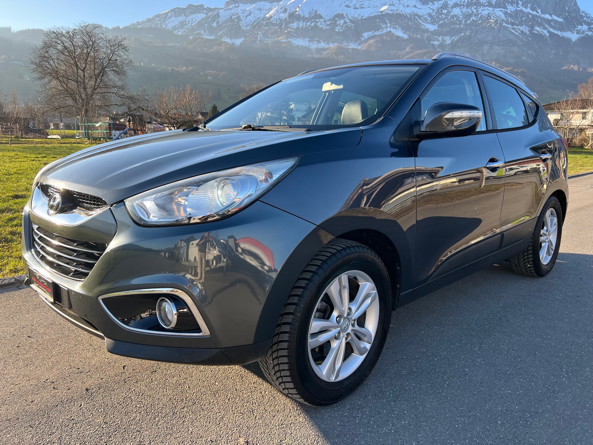 HYUNDAI iX 35 2.0 Premium 4WD-image-0