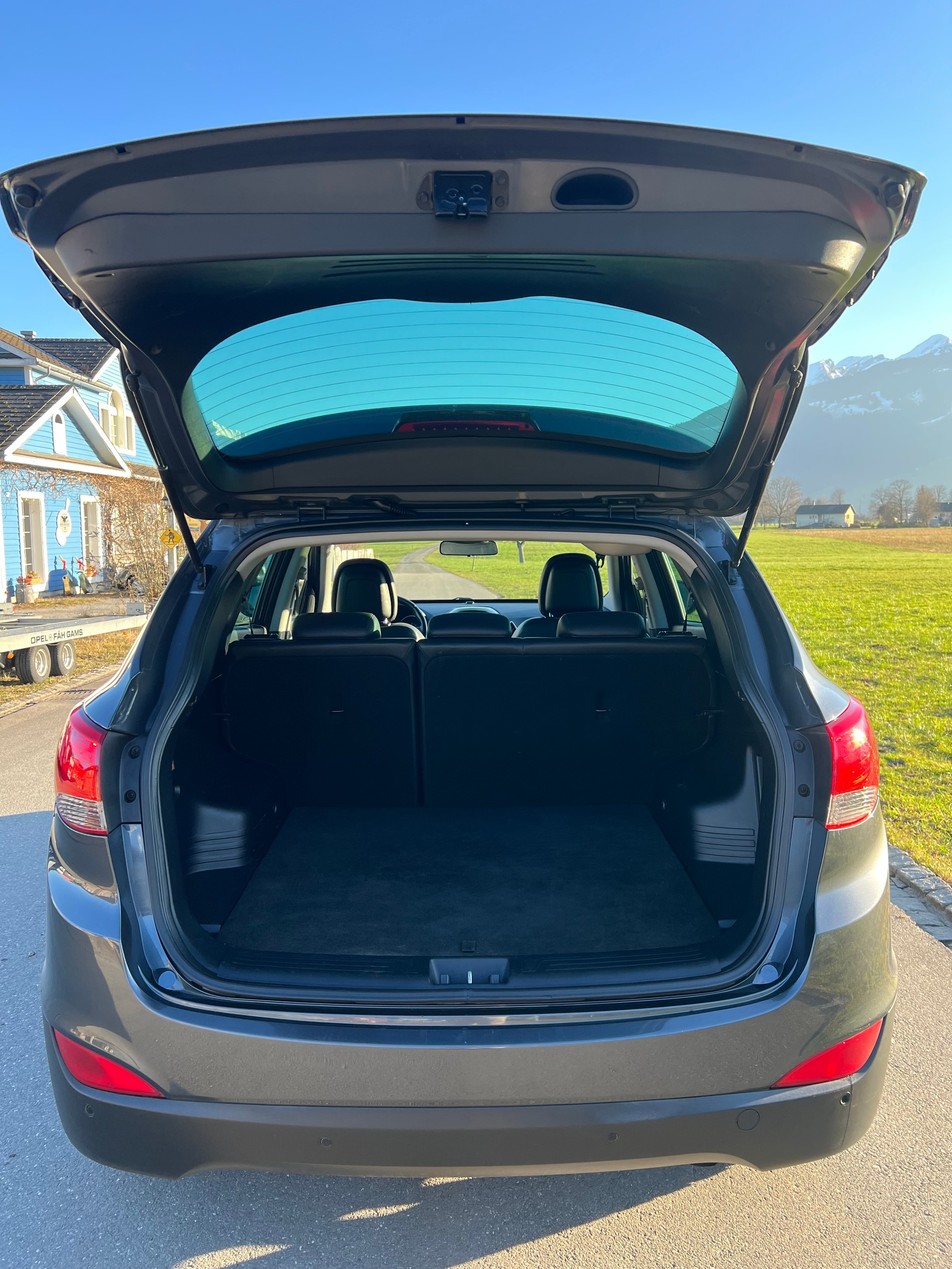 HYUNDAI iX 35 2.0 Premium 4WD-image-5