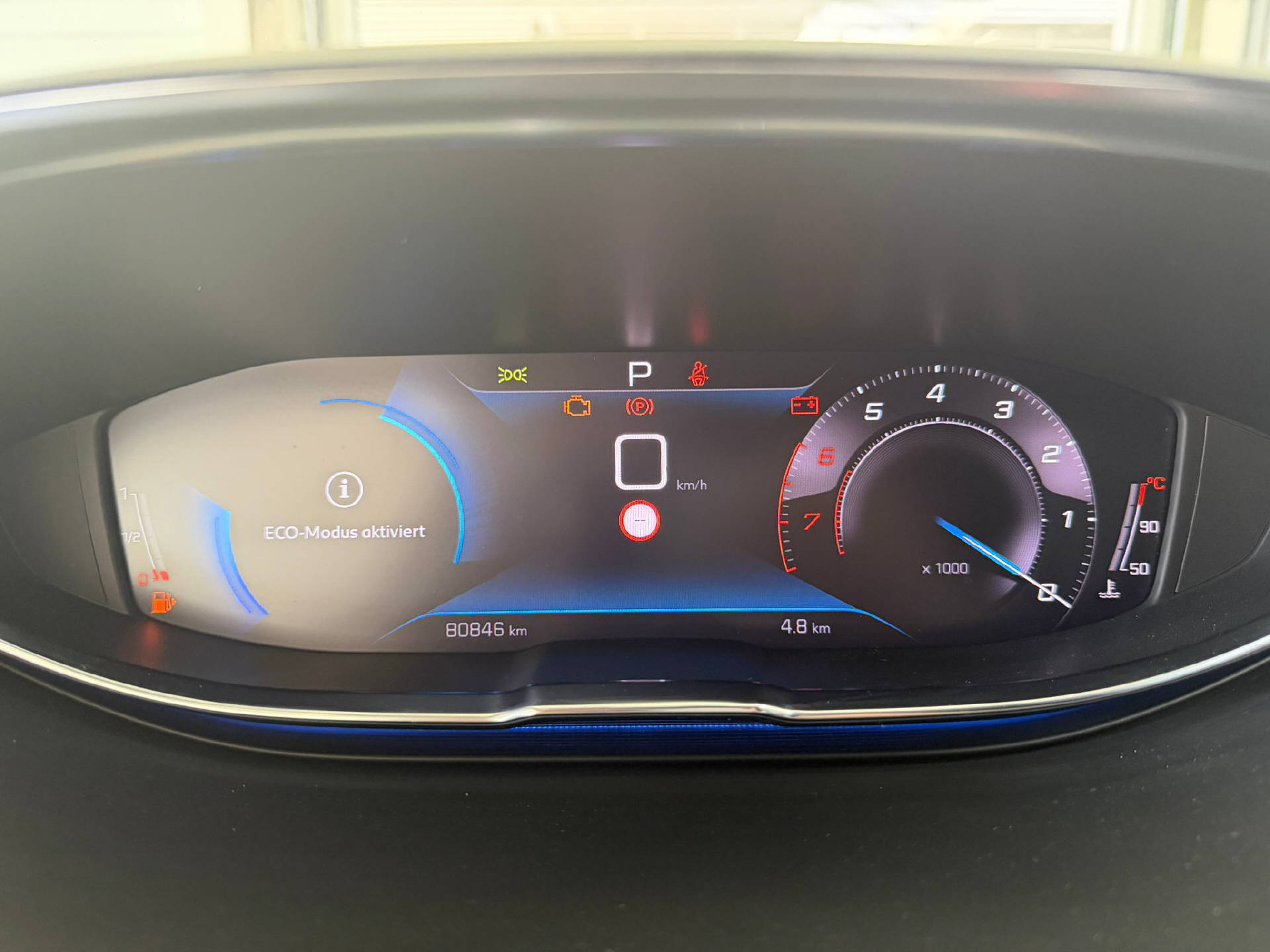 PEUGEOT 3008 1.2 PureTech GT Pack-image-9