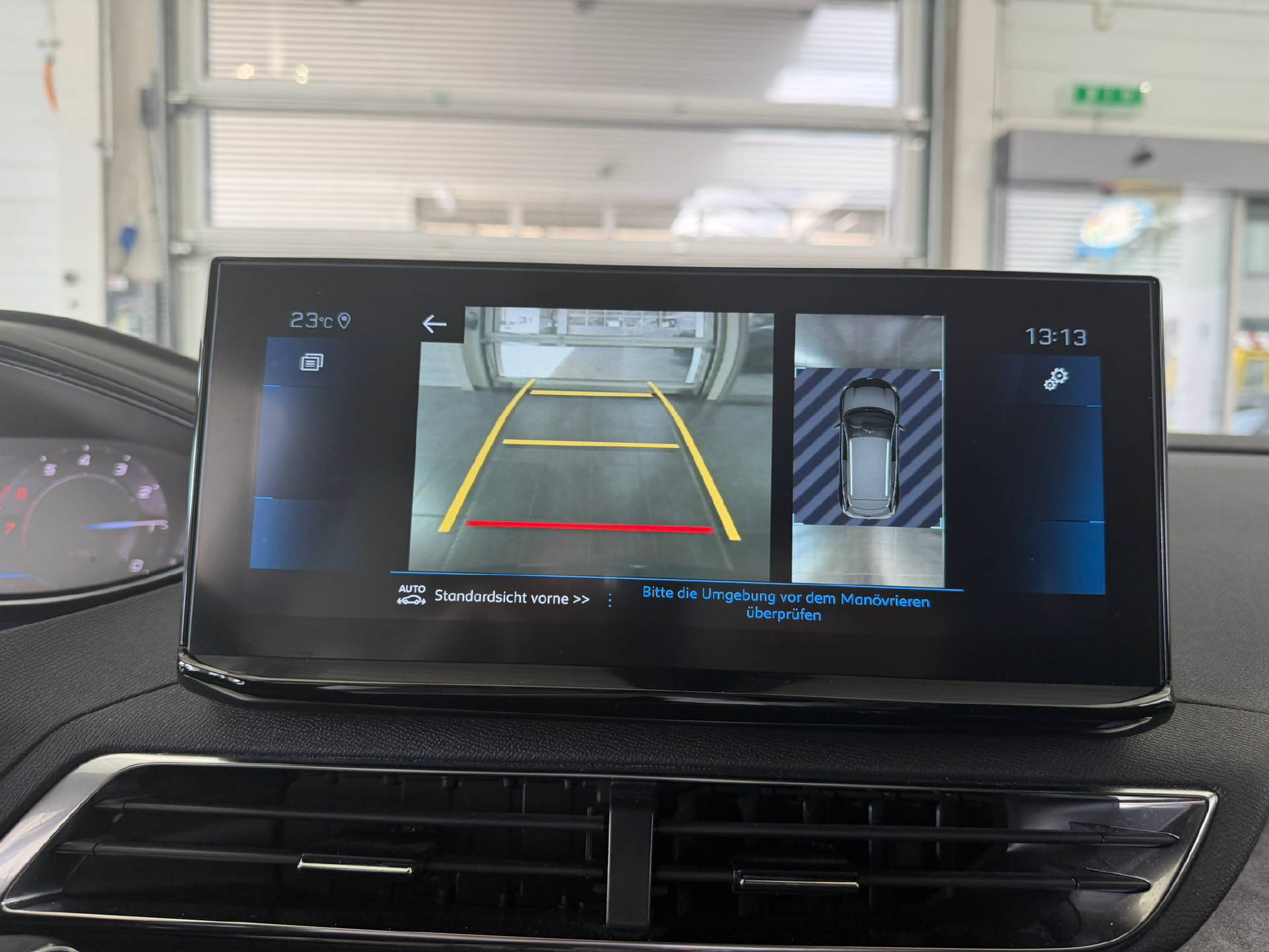 PEUGEOT 3008 1.2 PureTech GT Pack-image-12