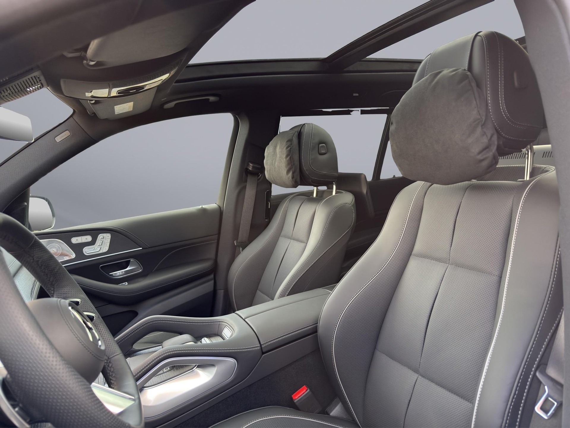 MERCEDES-BENZ GLS 450 d AMG Line 4matic-image-8