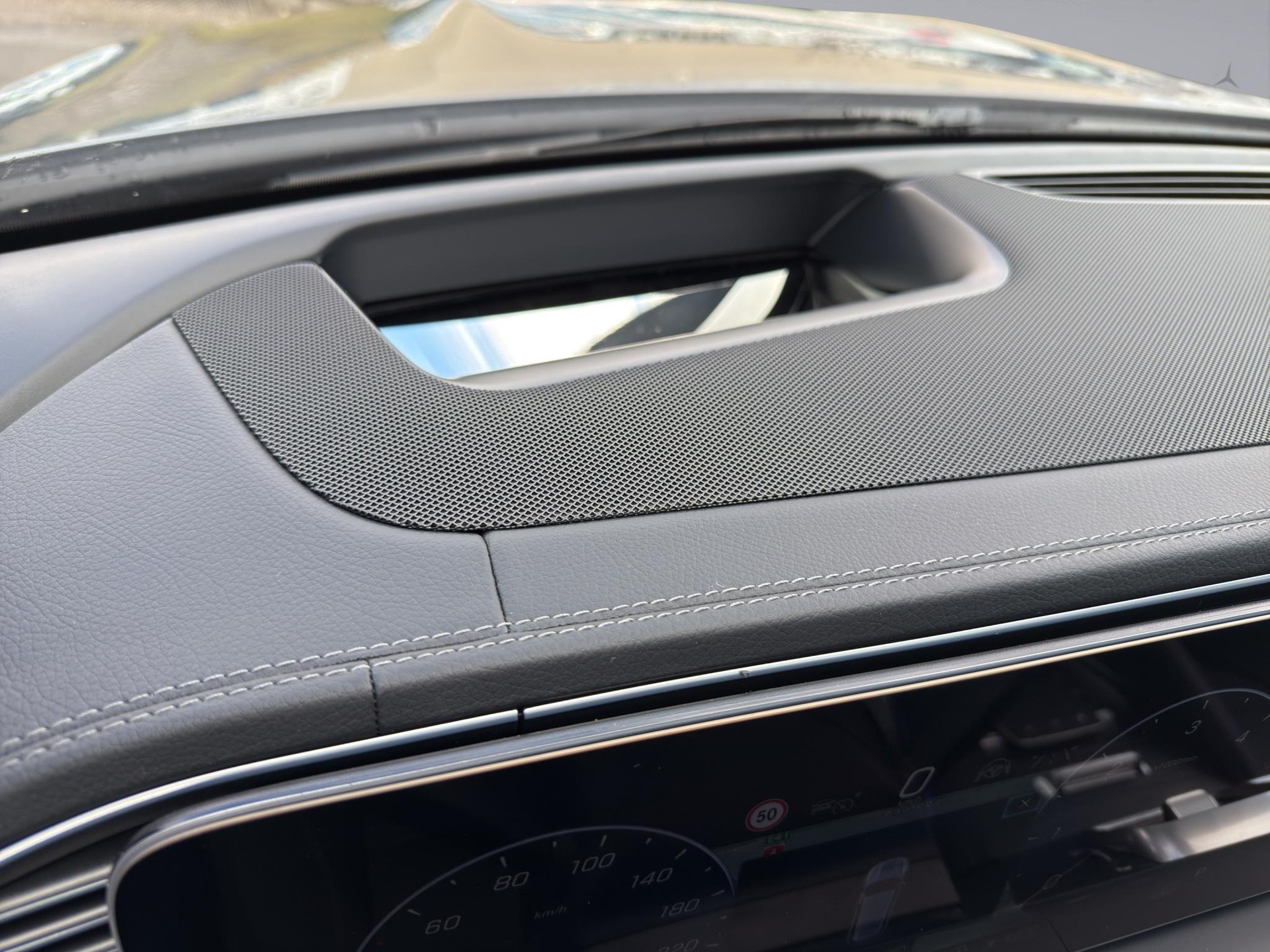 MERCEDES-BENZ GLS 450 d AMG Line 4matic-image-17
