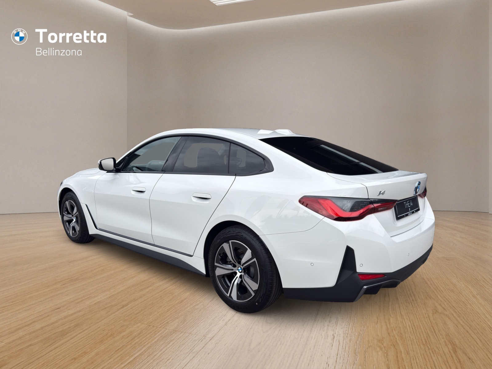 BMW i4 eDrive 40-image-2