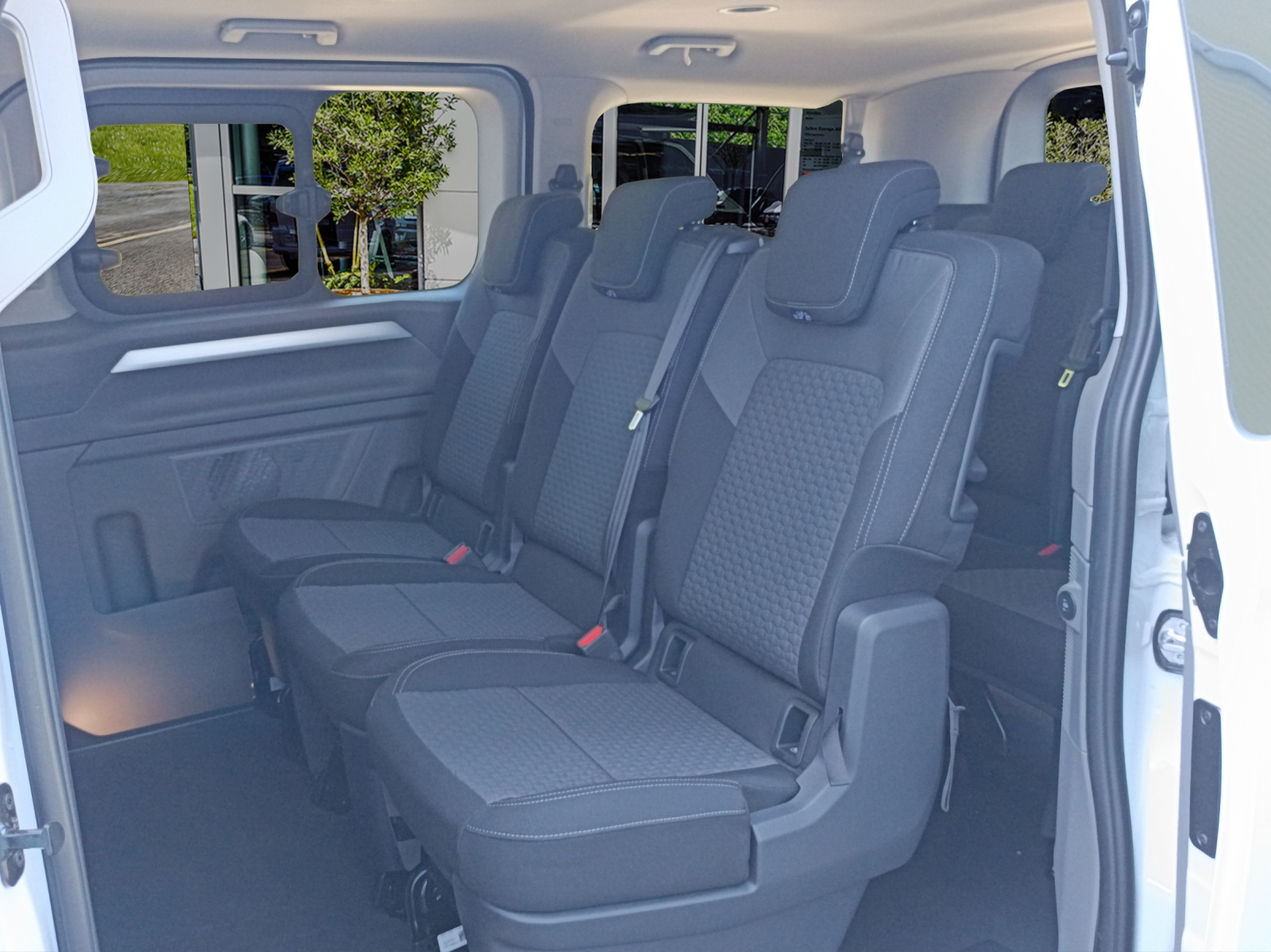 VW Caravelle 2.0 TDI Aut.8 4 Motion-image-19