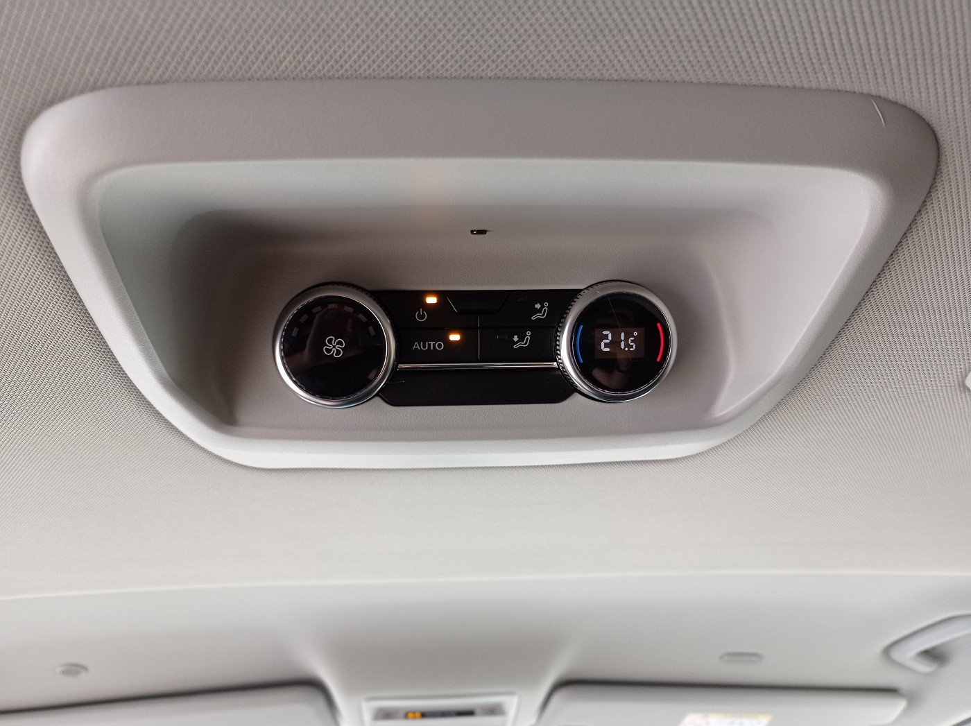 VW Caravelle 2.0 TDI Aut.8 4 Motion-image-20