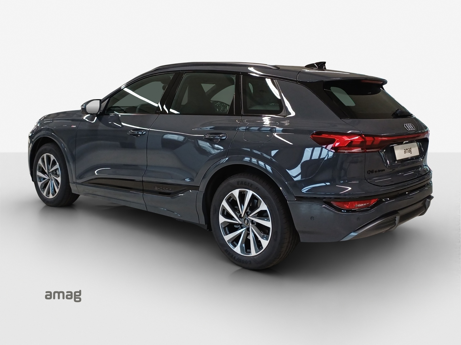 AUDI Q6 e-tron performance-image-2