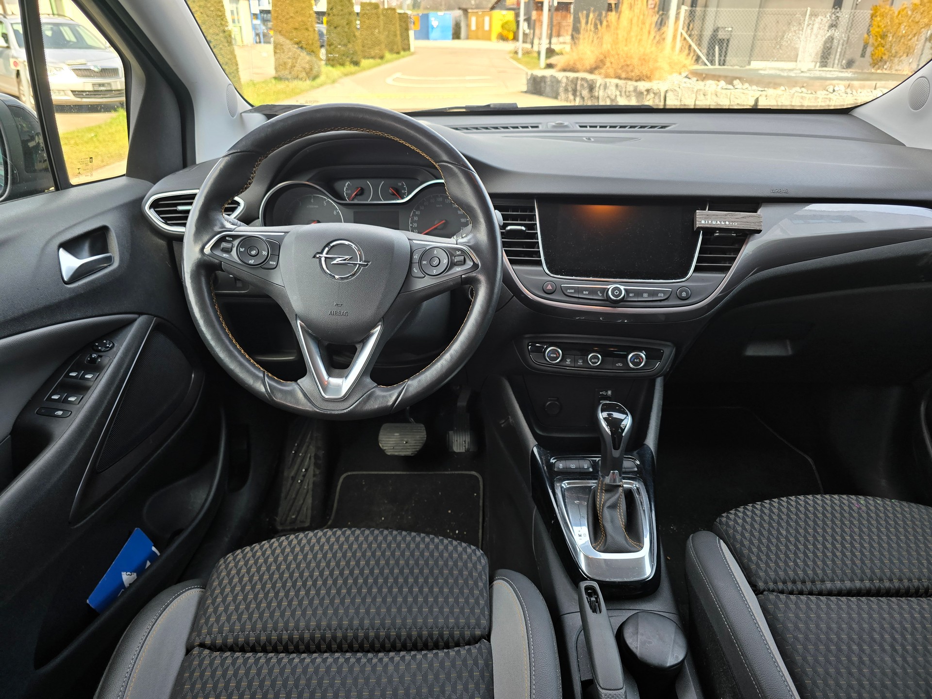 OPEL Crossland X 1.2i Ultimate Automatik-image-10