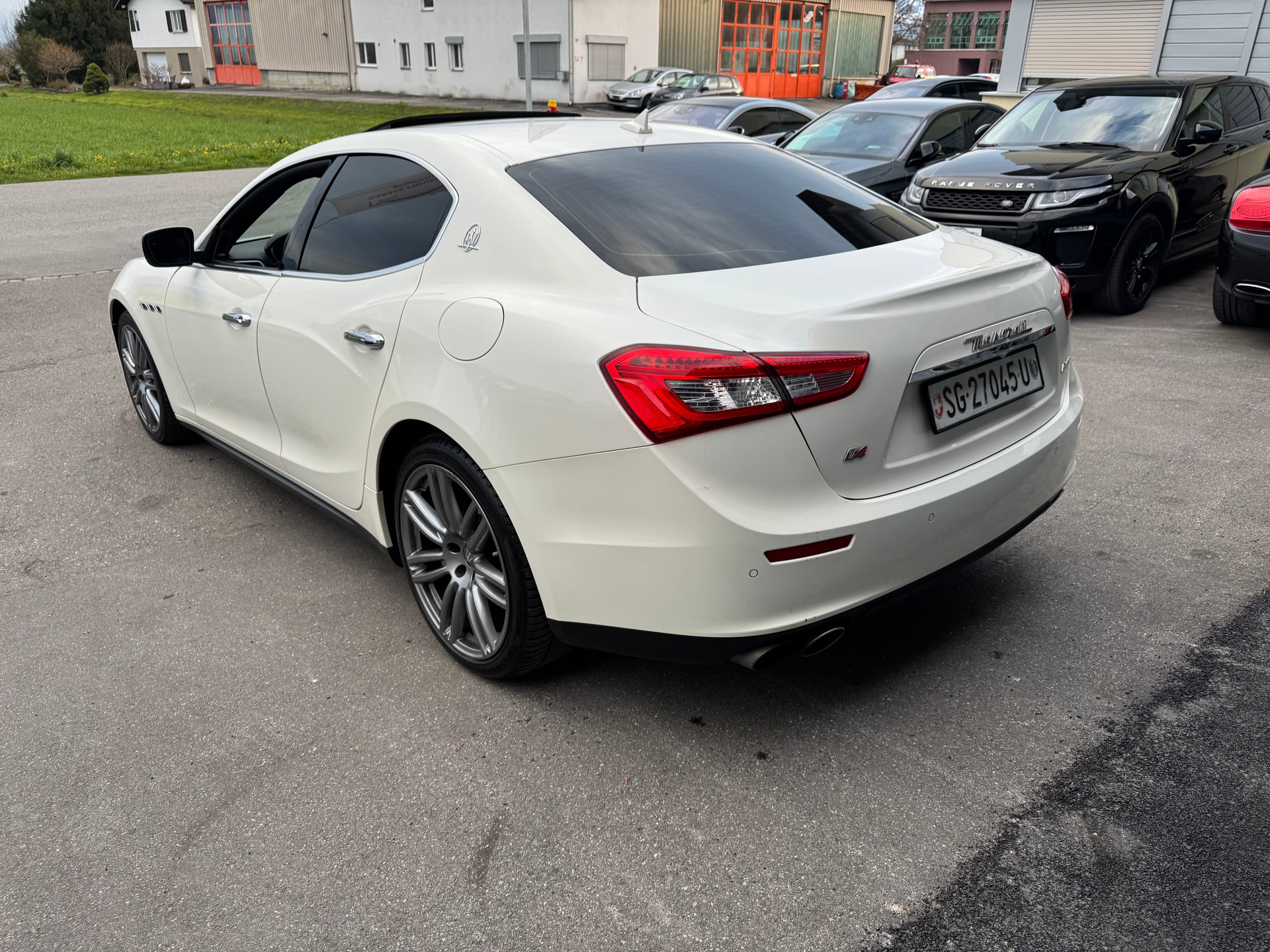 MASERATI Ghibli S Q4 3.0 V6 Swiss Mountain Ed. Automatica-image-10