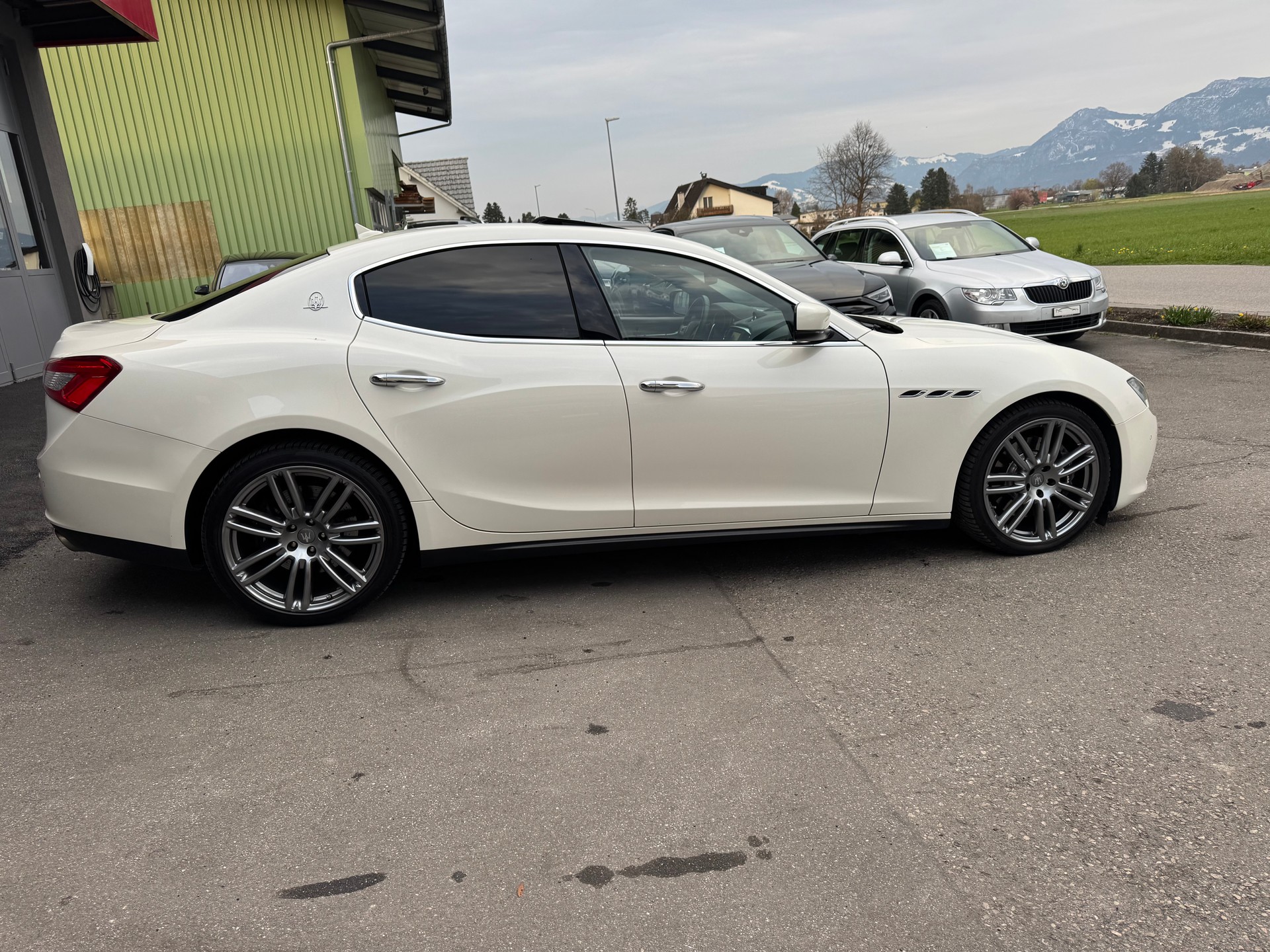 MASERATI Ghibli S Q4 3.0 V6 Swiss Mountain Ed. Automatica-image-13
