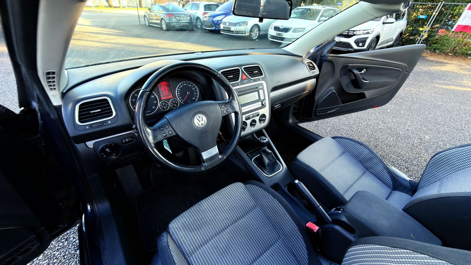 VW Eos 2.0 FSI-image-8