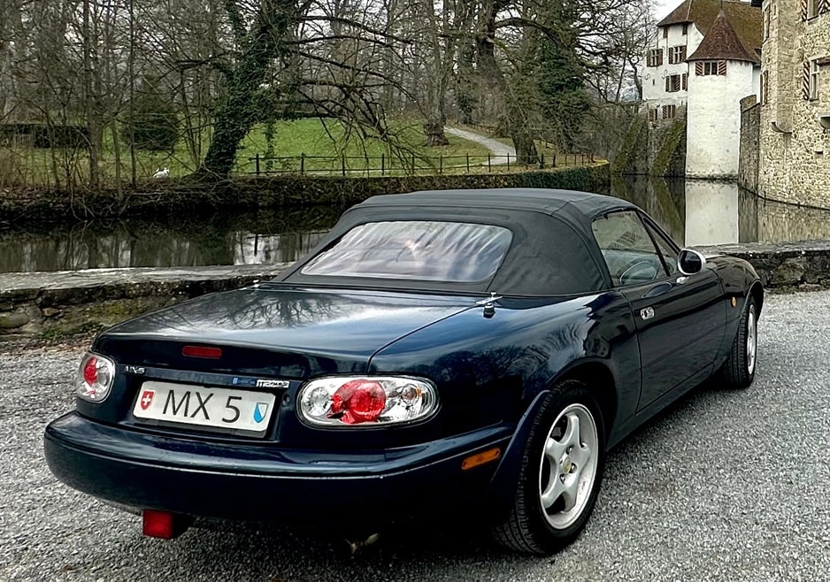MAZDA MX 5 NA 1.6 | Originalzustand | Hardtop | Veteranenfähig-image-3