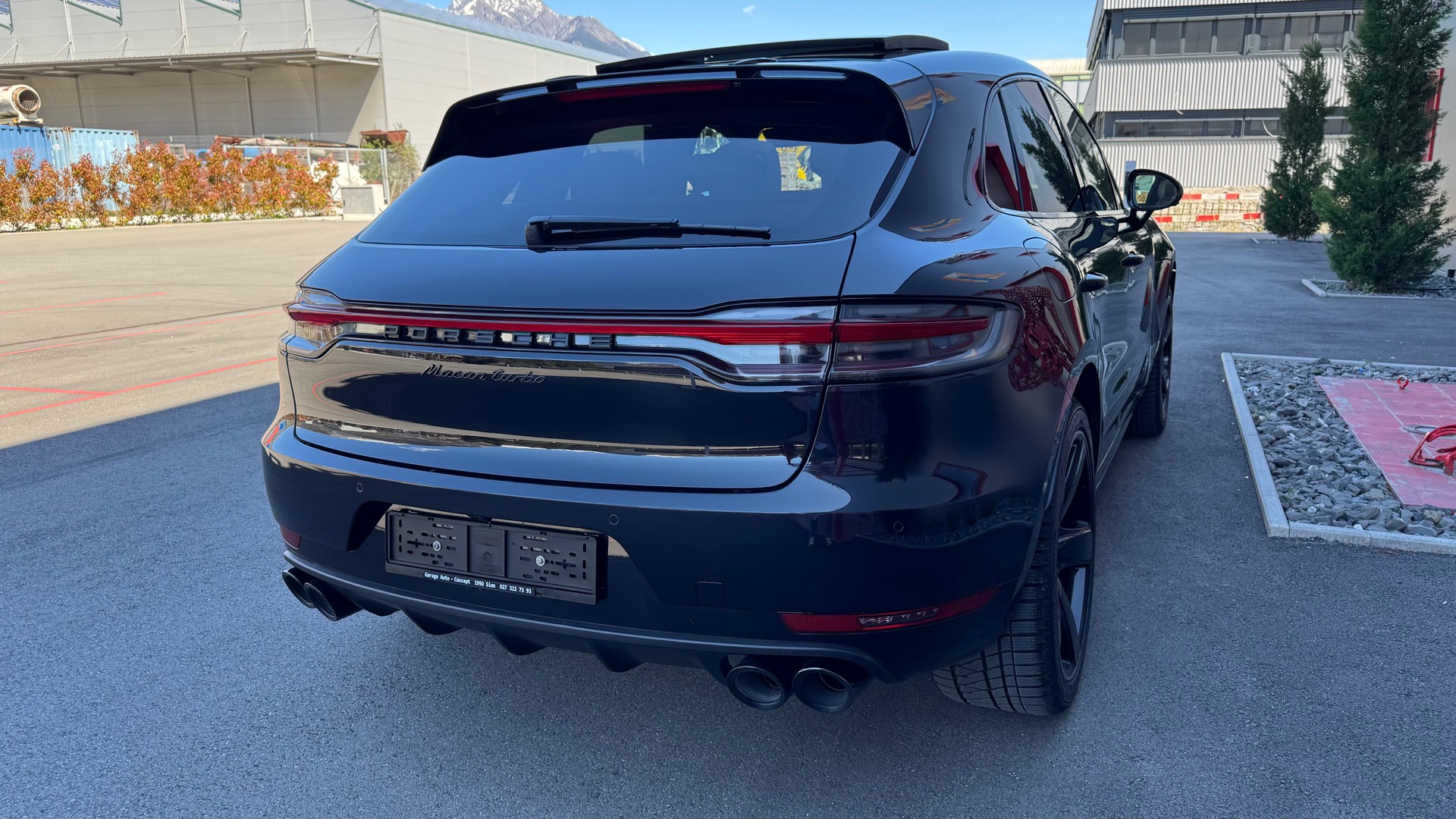 PORSCHE Macan Turbo PDK-image-6