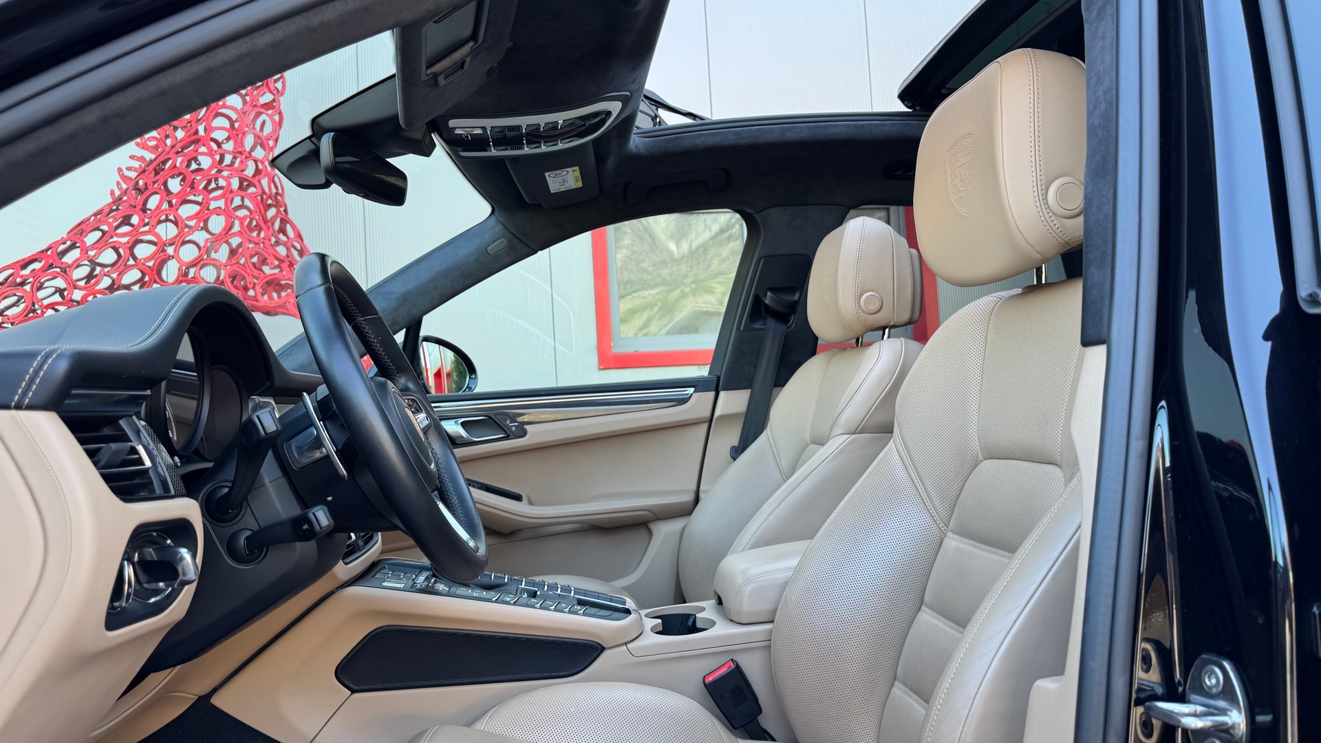 PORSCHE Macan Turbo PDK-image-10