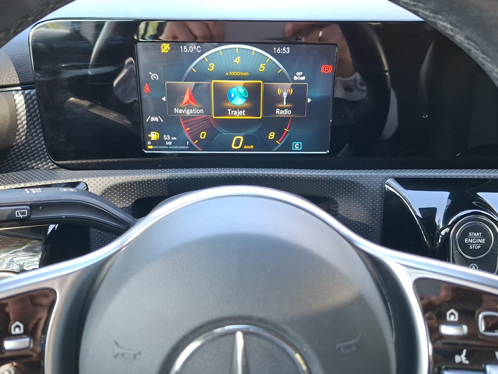 MERCEDES-BENZ A 180-image-17