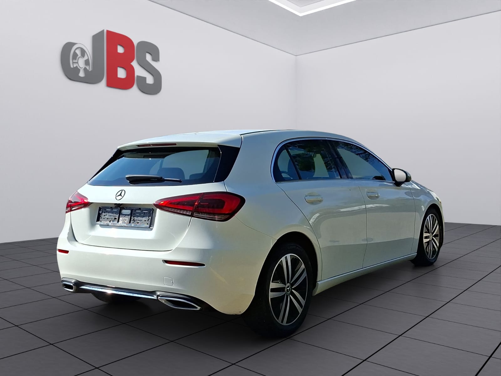 MERCEDES-BENZ A 180-image-8