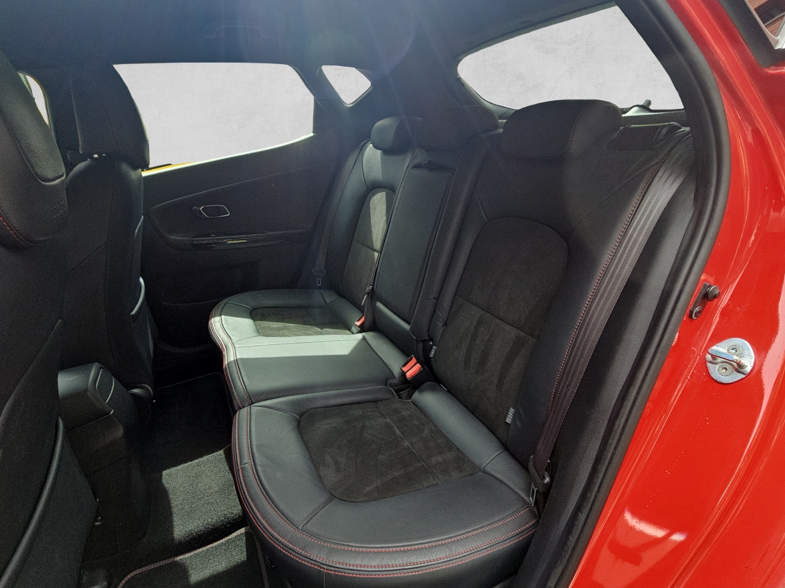 KIA Cee'd 1.6 GDi Turbo GT-image-5
